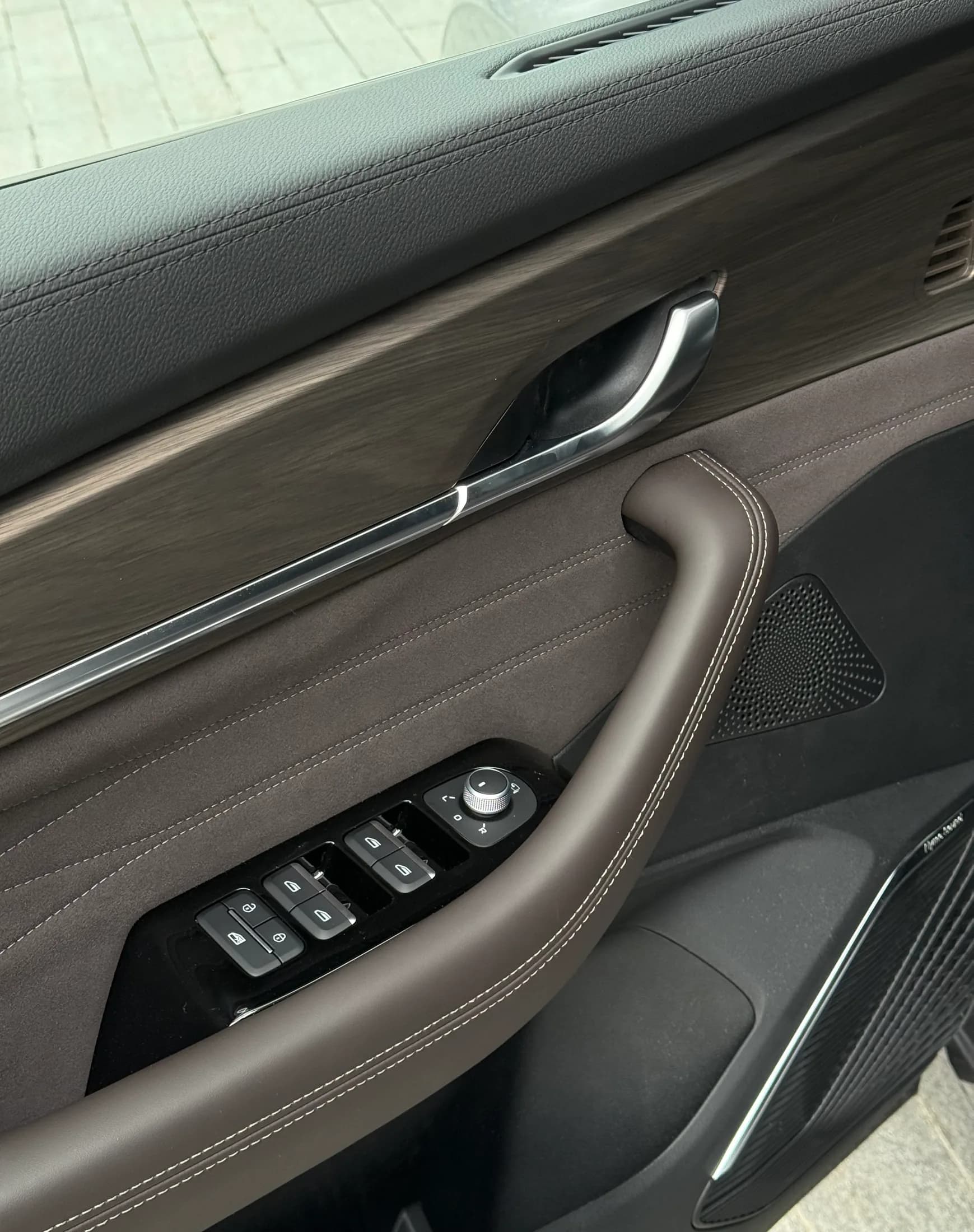Geely Monjaro 2026 - фото 13