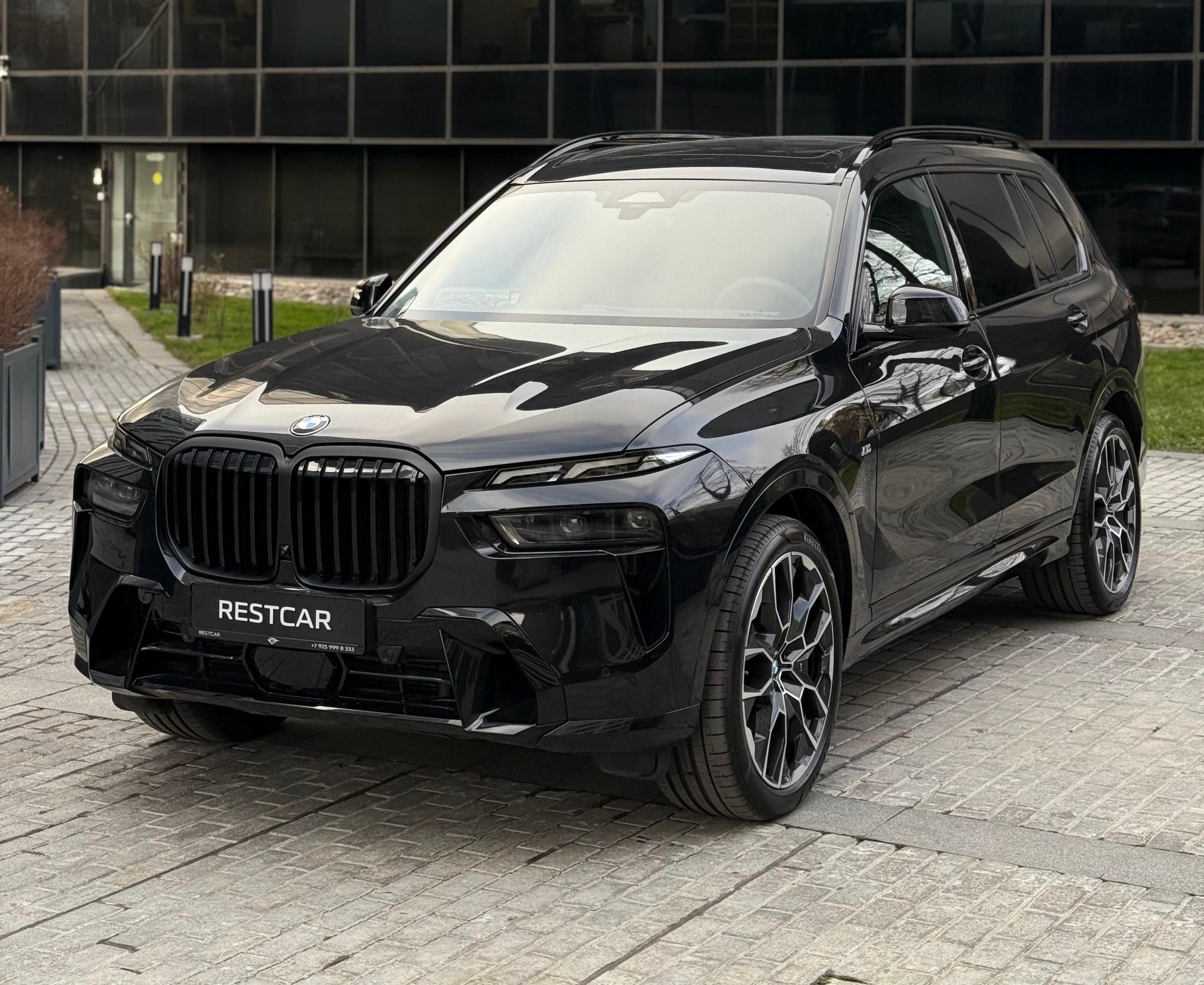 BMW X7 M60i 2025
