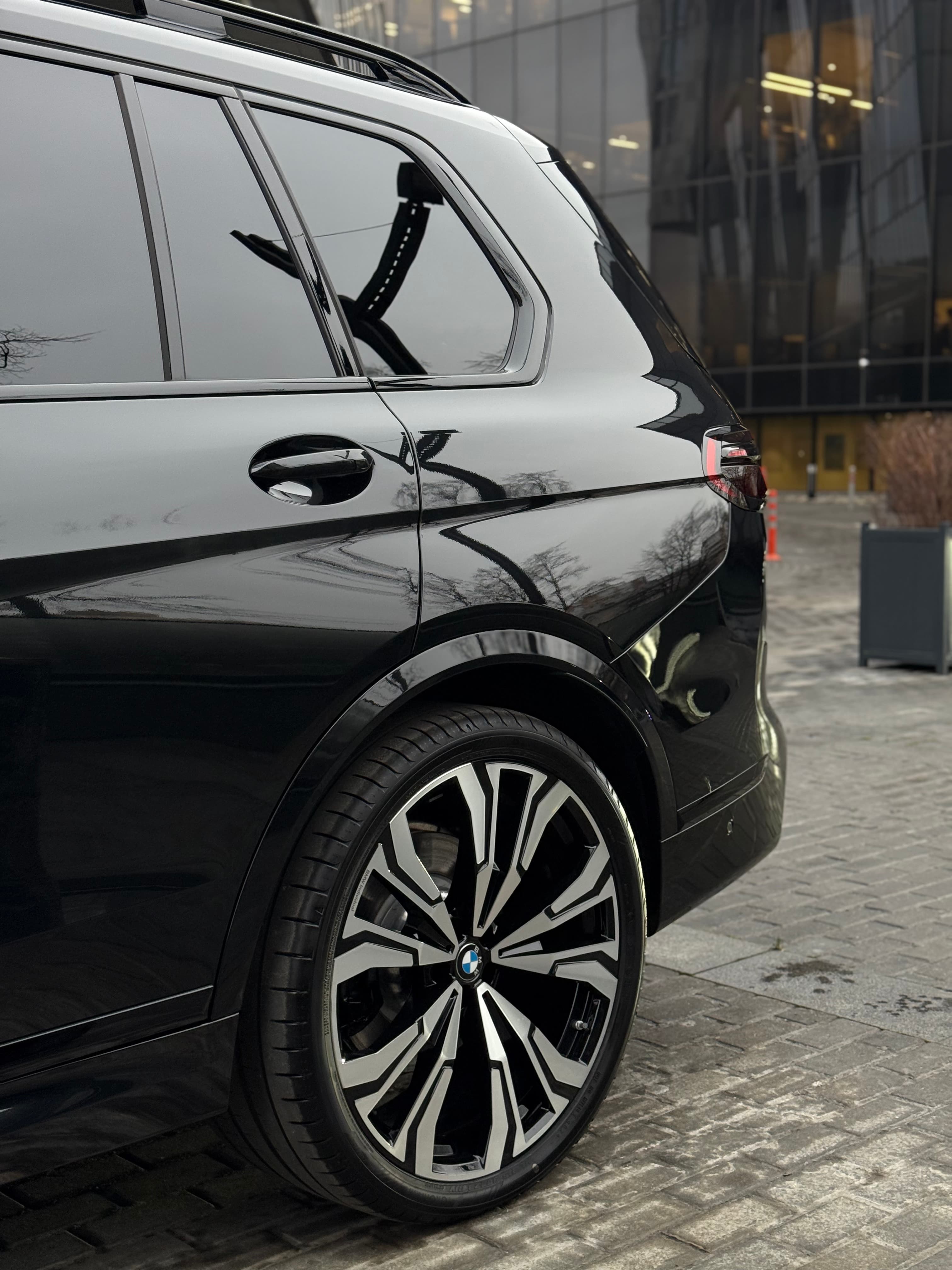 BMW X7 40d 2026 - фото 9