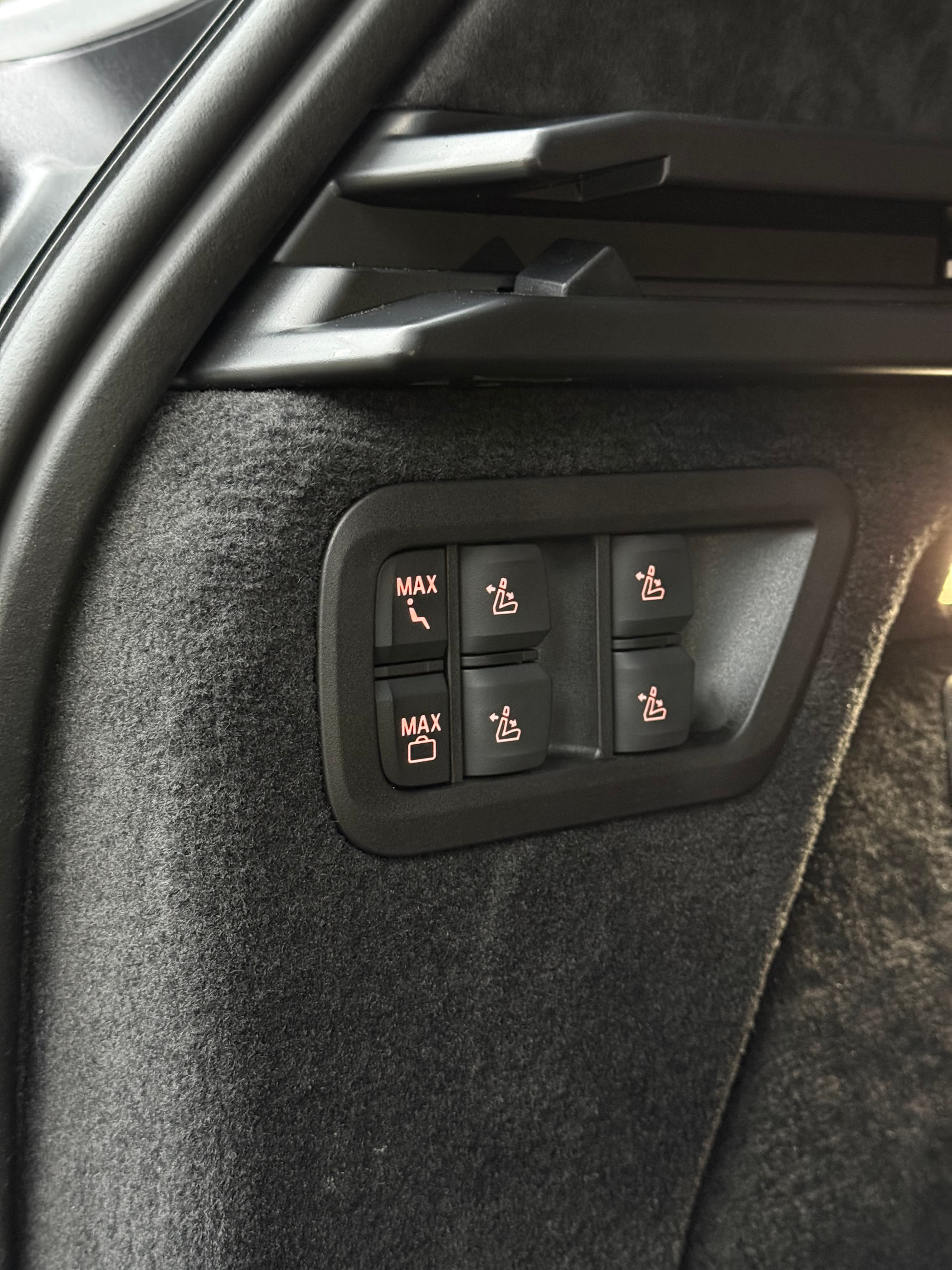 BMW X7 40d 2026 - фото 30