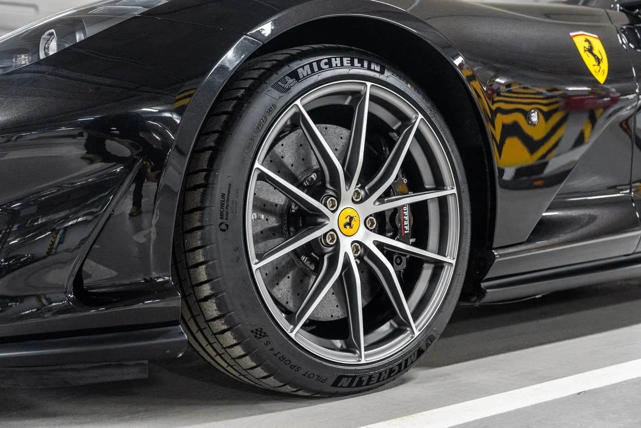 Ferrari 812 GTS 2024 - фото 9