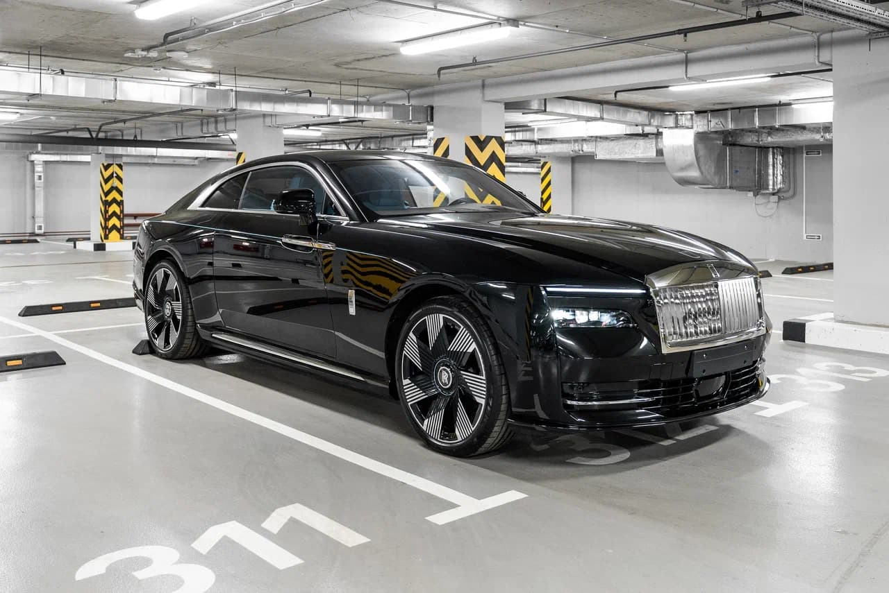 Rolls-Royce Spectre 2024 - фото 2