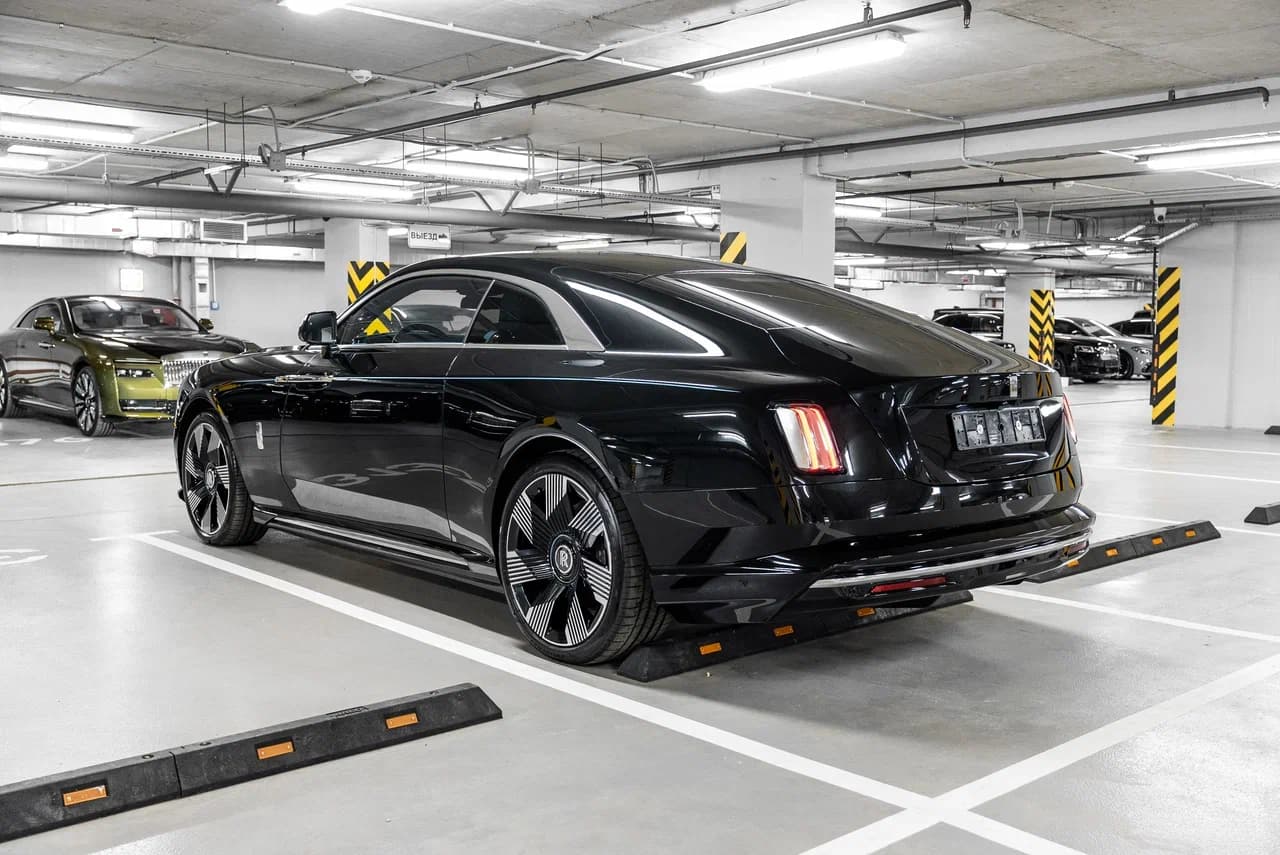 Rolls-Royce Spectre 2024 - фото 6
