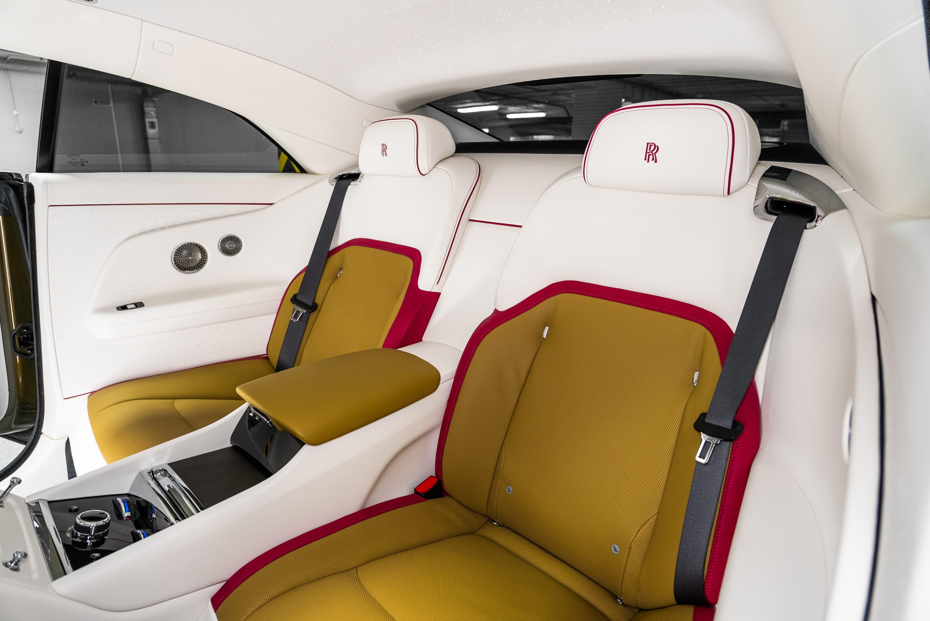 Rolls-Royce Spectre 2025 - фото 21