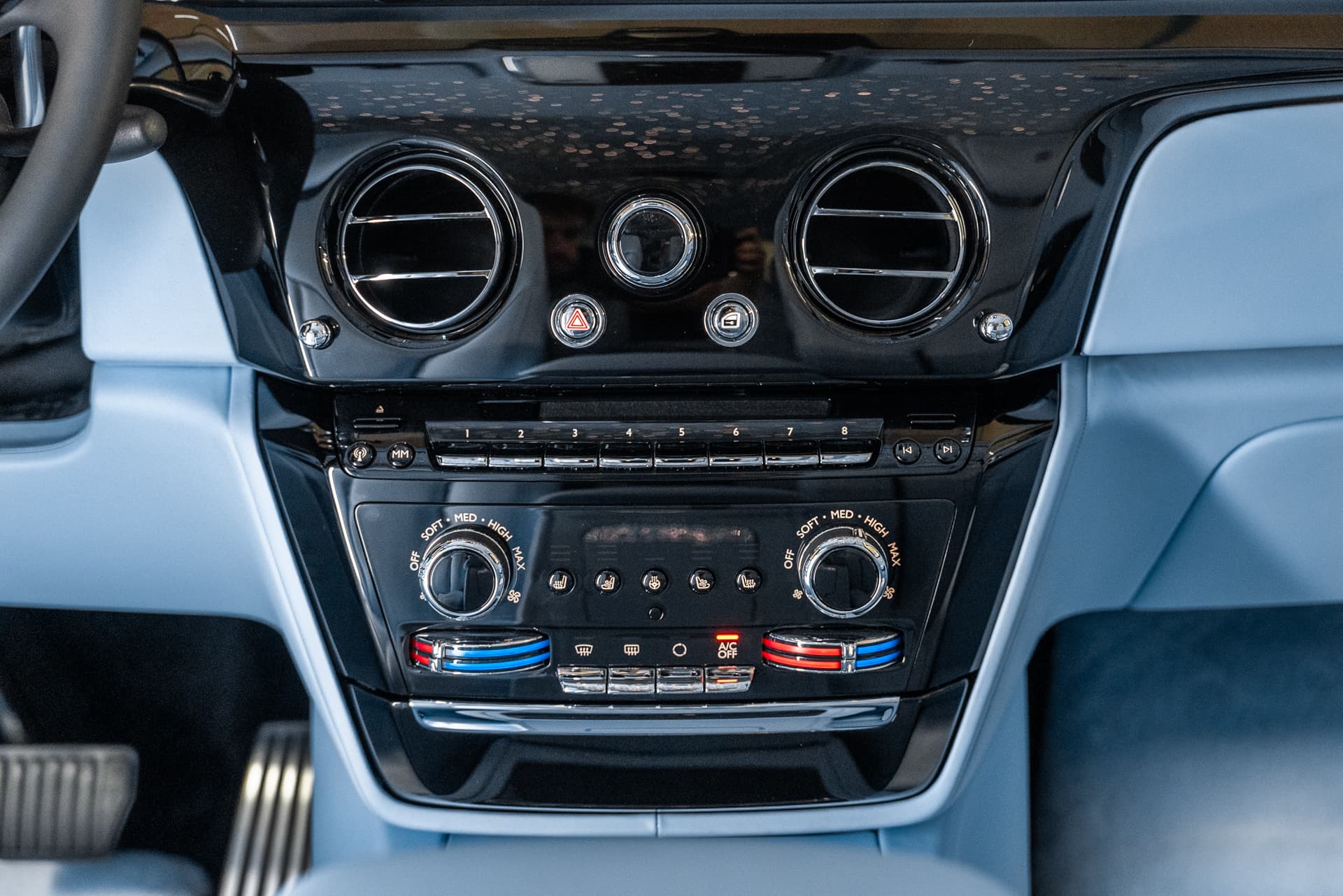 Rolls-Royce Phantom 2025 - фото 30