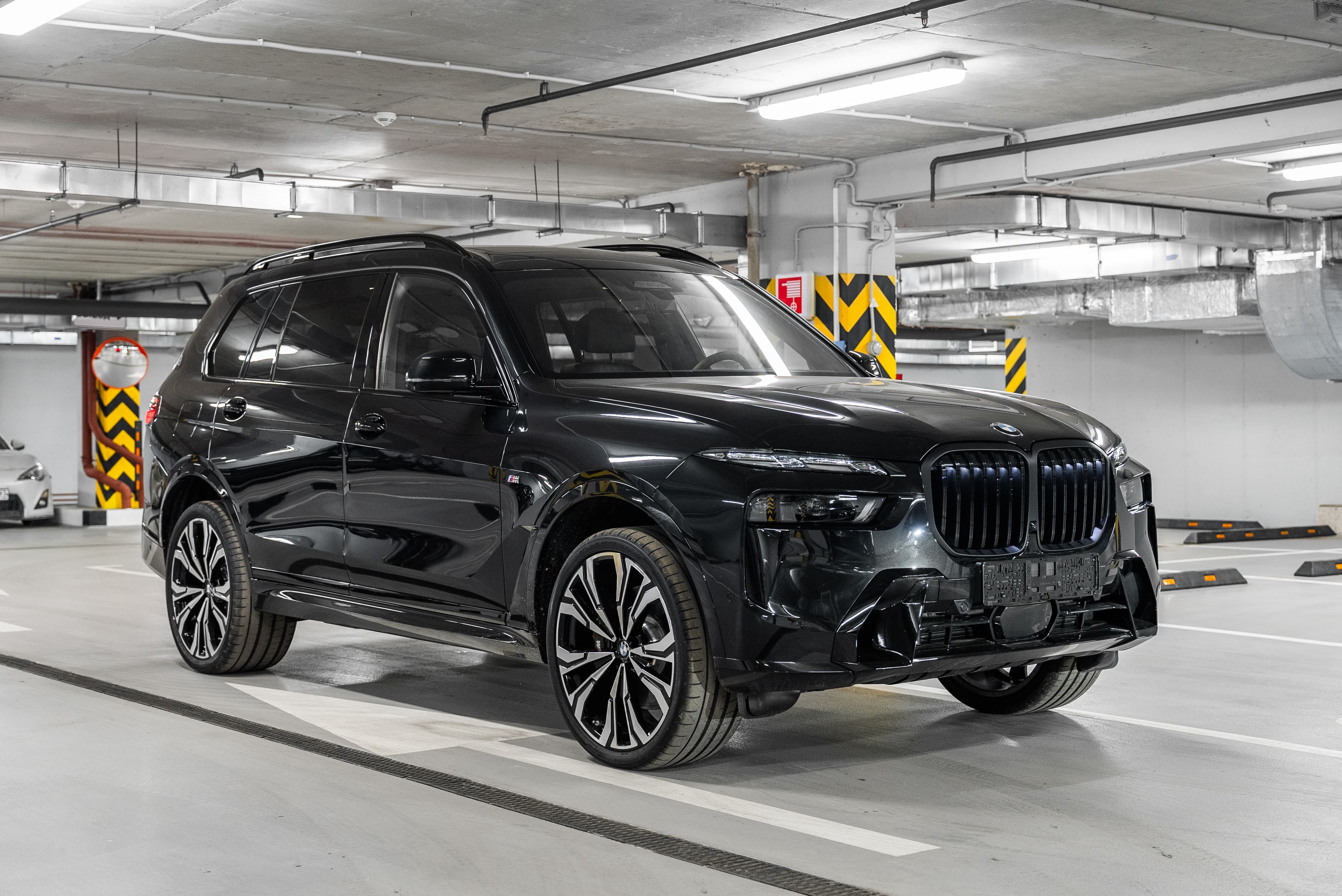 BMW X7 40d 2026 - фото 2