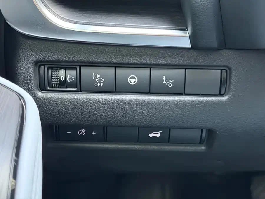 NISSAN X-TRAIL 2026 - фото 10