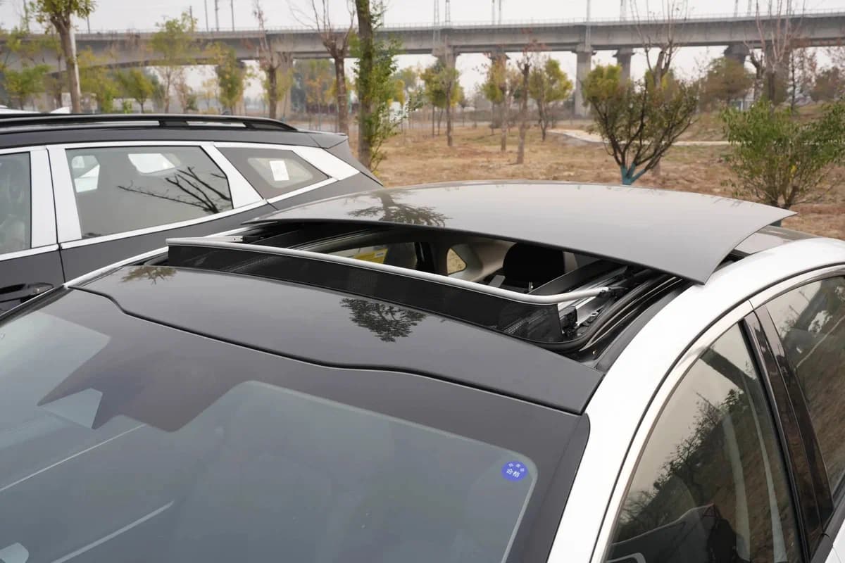 KIA K5 III 2025 - фото 9