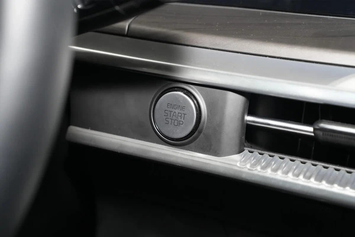 KIA K5 III 2025 - фото 13