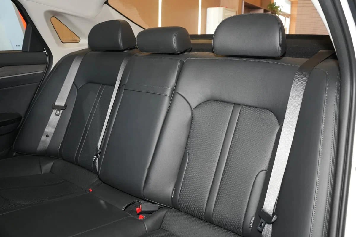 KIA K5 III 2025 - фото 20