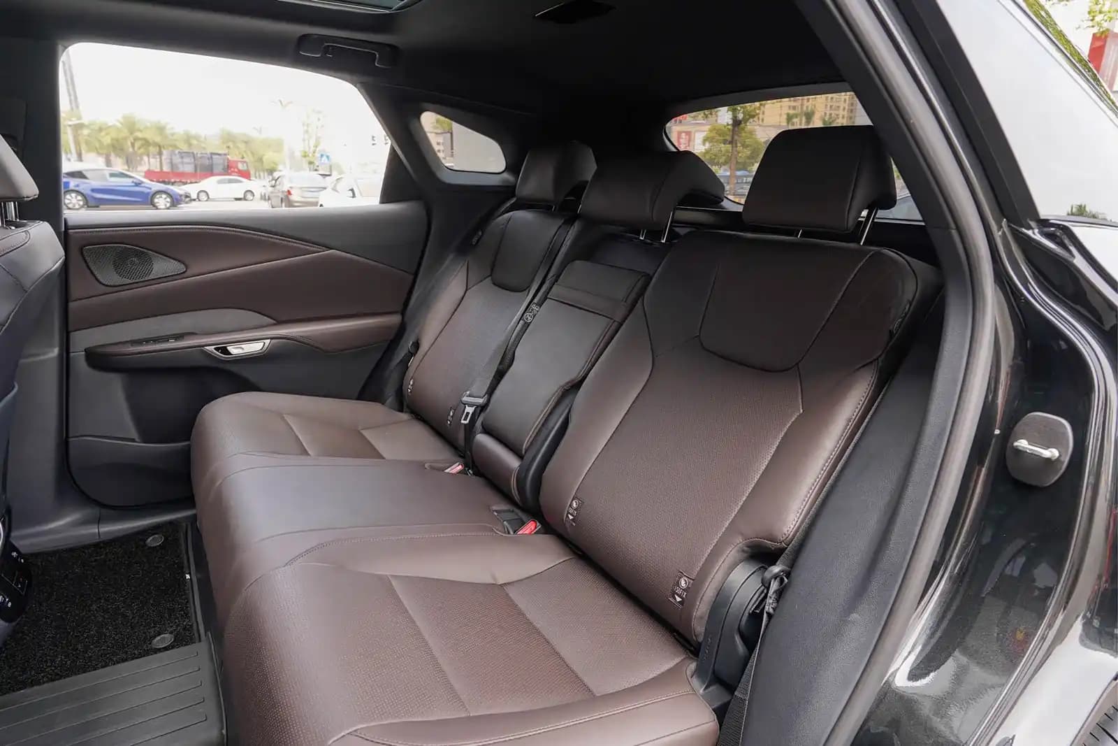 LEXUS RX 350h V 2026 - фото 13