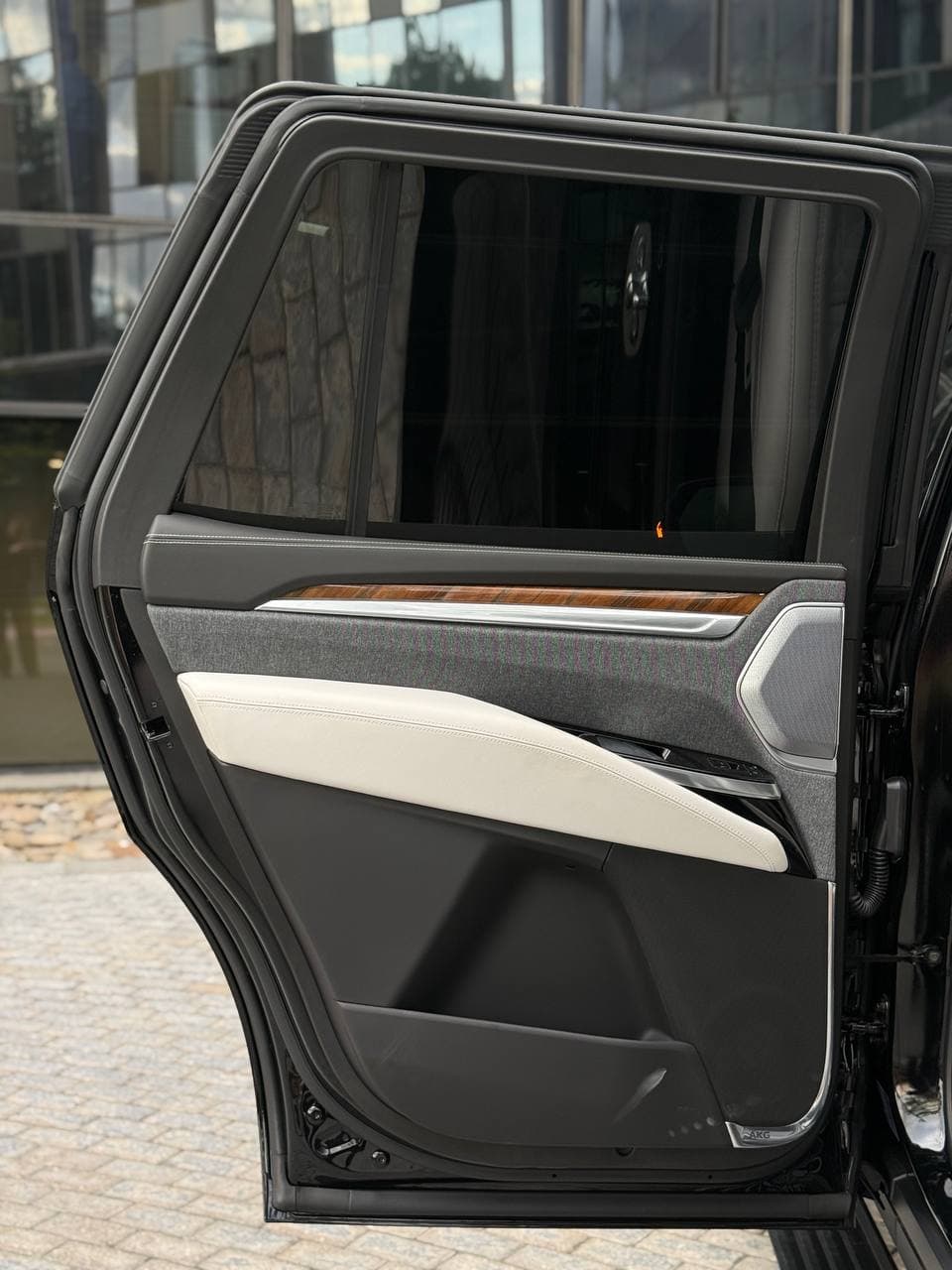 Cadillac Escalade 2025 - фото 21