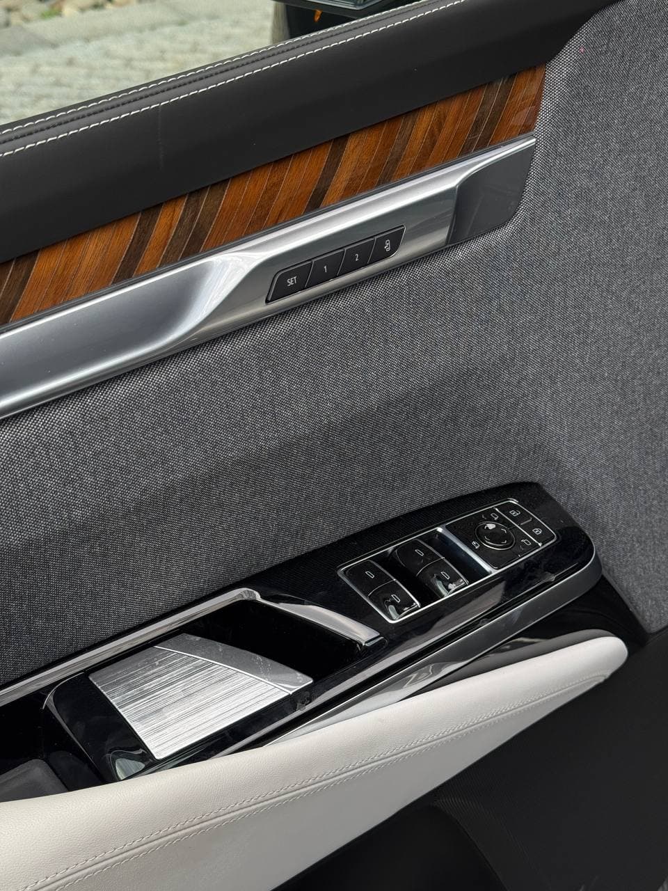 Cadillac Escalade 2025 - фото 11