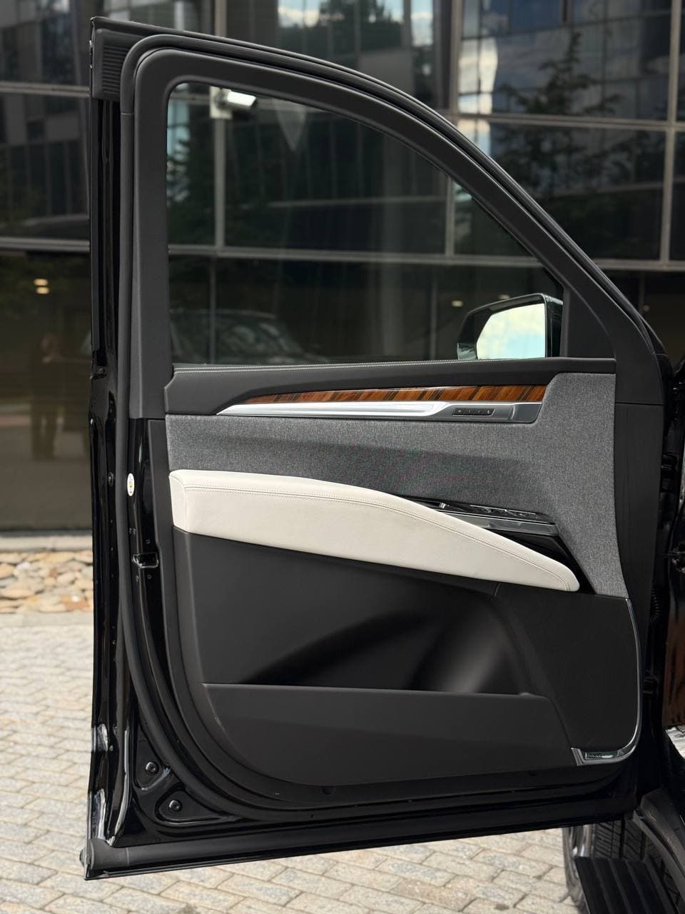 Cadillac Escalade 2025 - фото 10