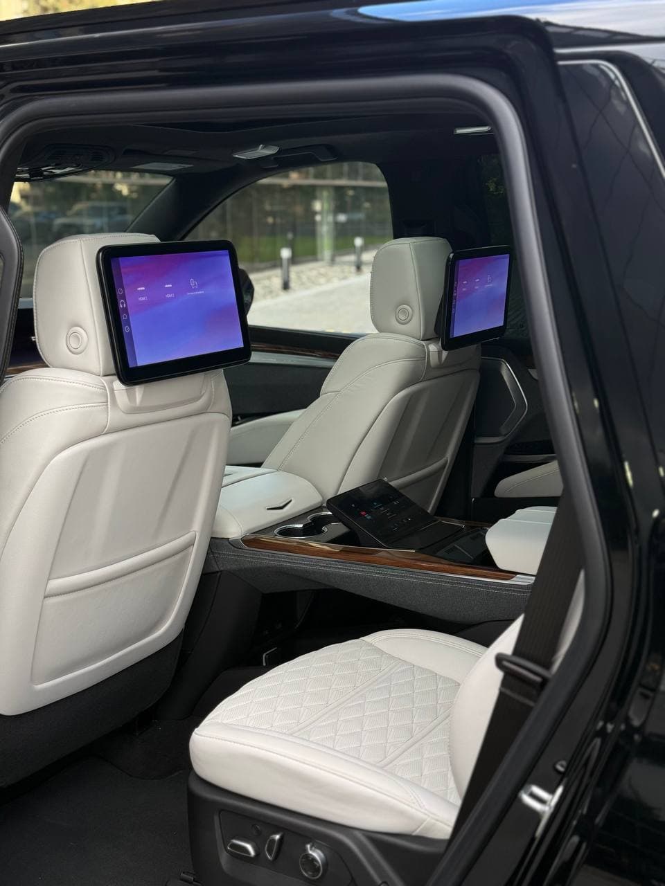Cadillac Escalade 2025 - фото 26