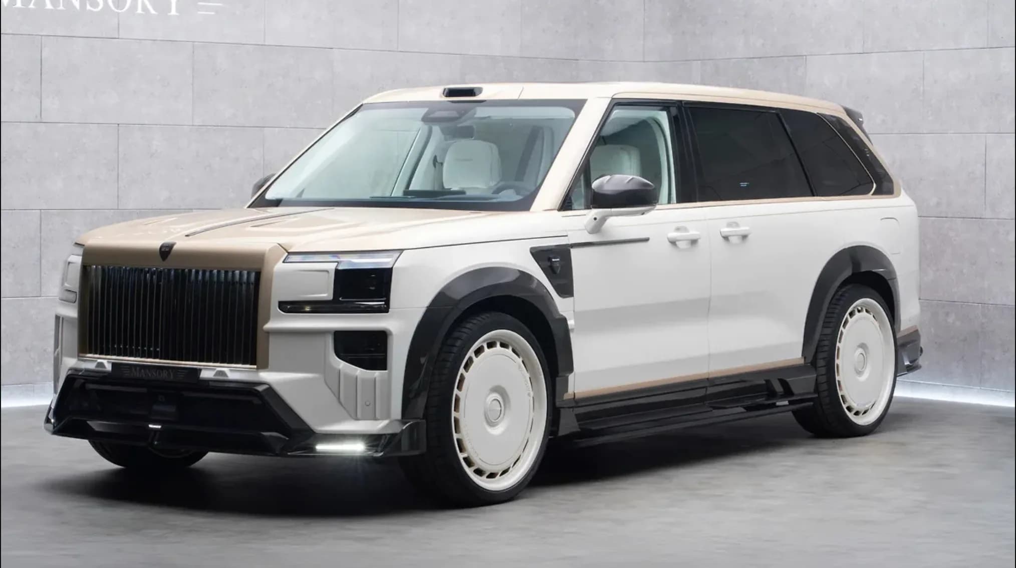 Mansory впервые доработали китайский кроссовер Zeekr 9X