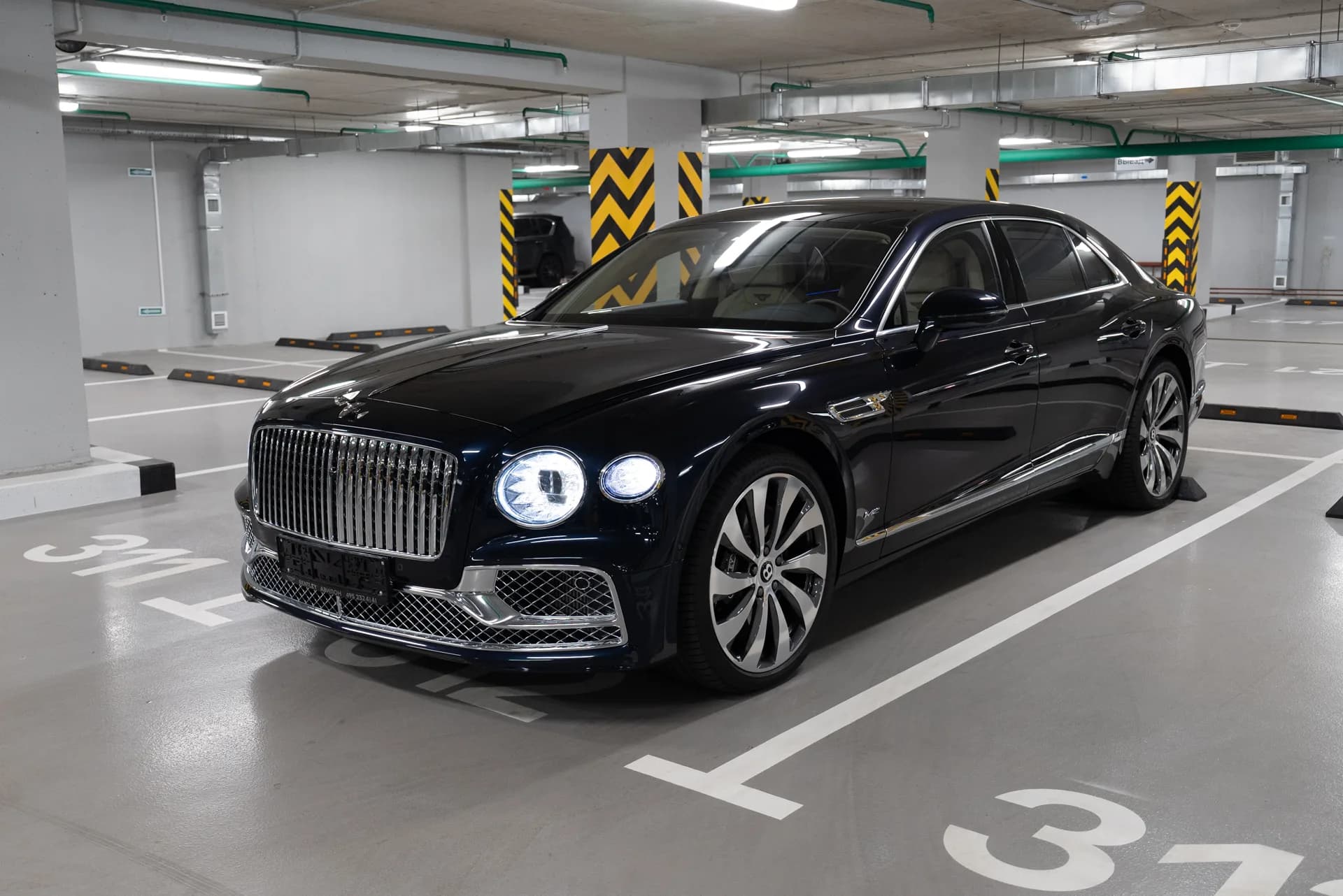 Bentley Flying Spur V8 2020