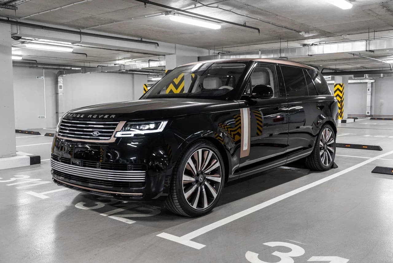 Range Rover SV Long (LWB) P530 2024