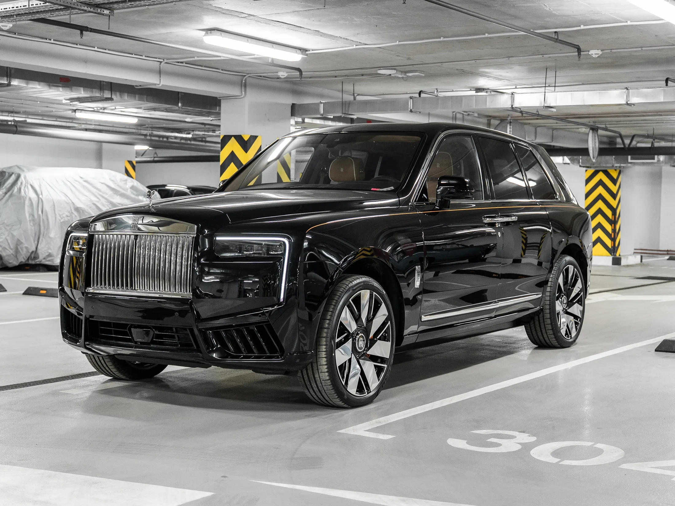 Rolls-Royce Cullinan Silver Badge 2022