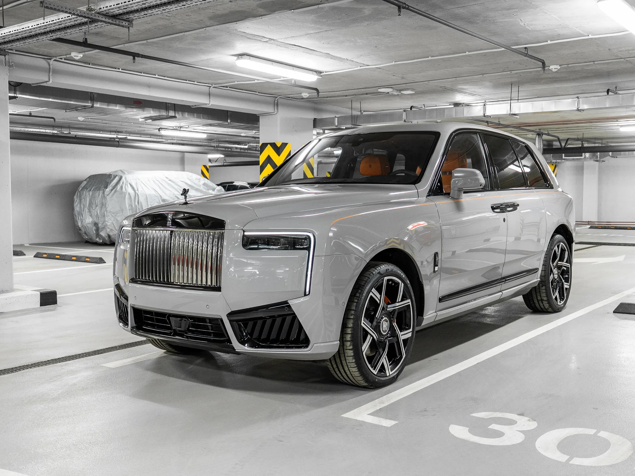 Rolls-Royce Cullinan Black Badge 2025