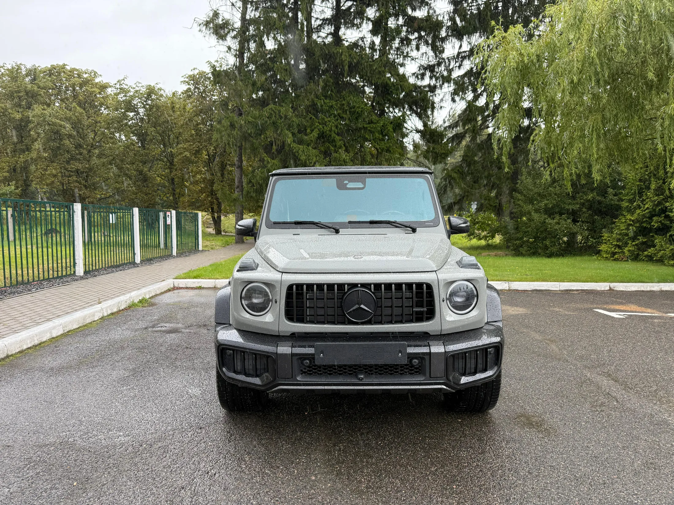 Mercedes-Benz G63 AMG 2026 - фото 3