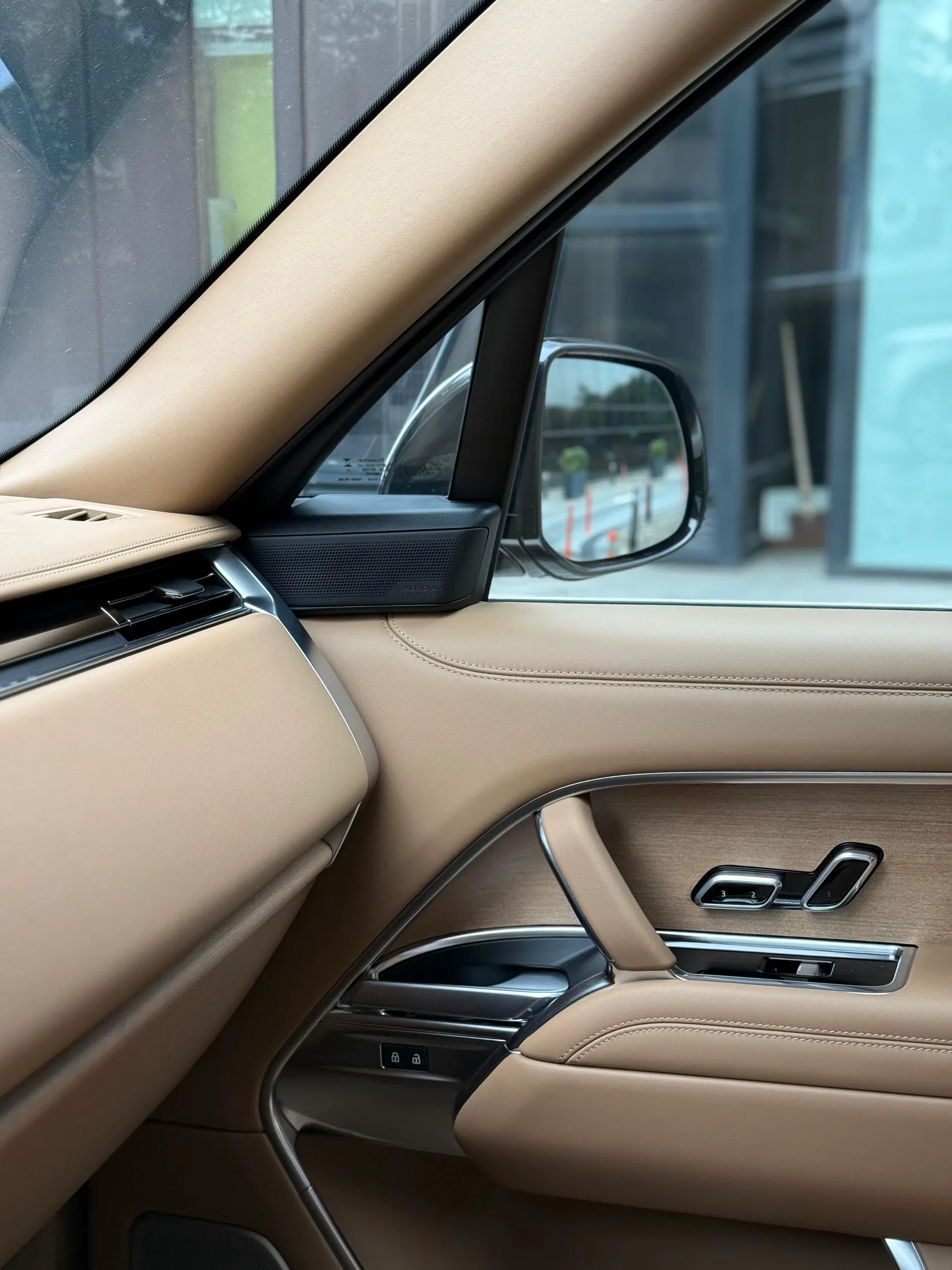 Range Rover P530 SV LONG 2024 - фото 20