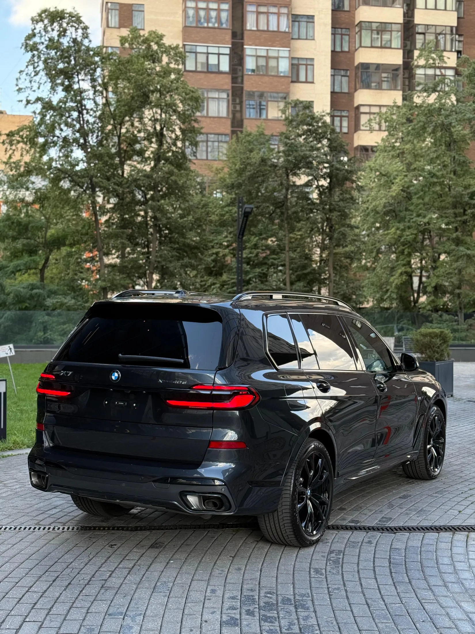 BMW X7 40d 2026 - фото 7