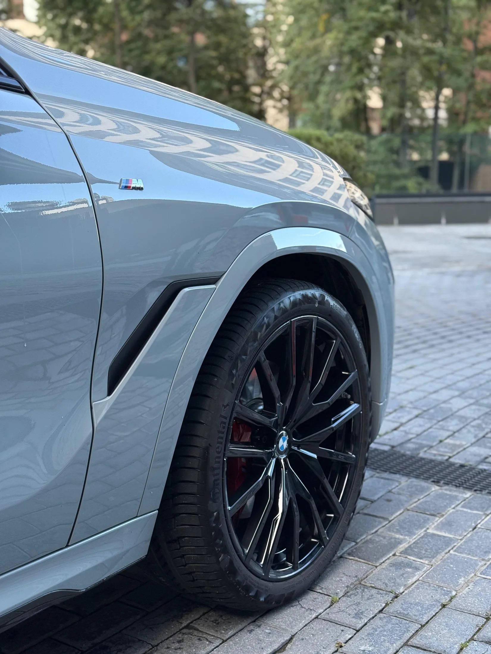 BMW X6 40d 2024 - фото 3
