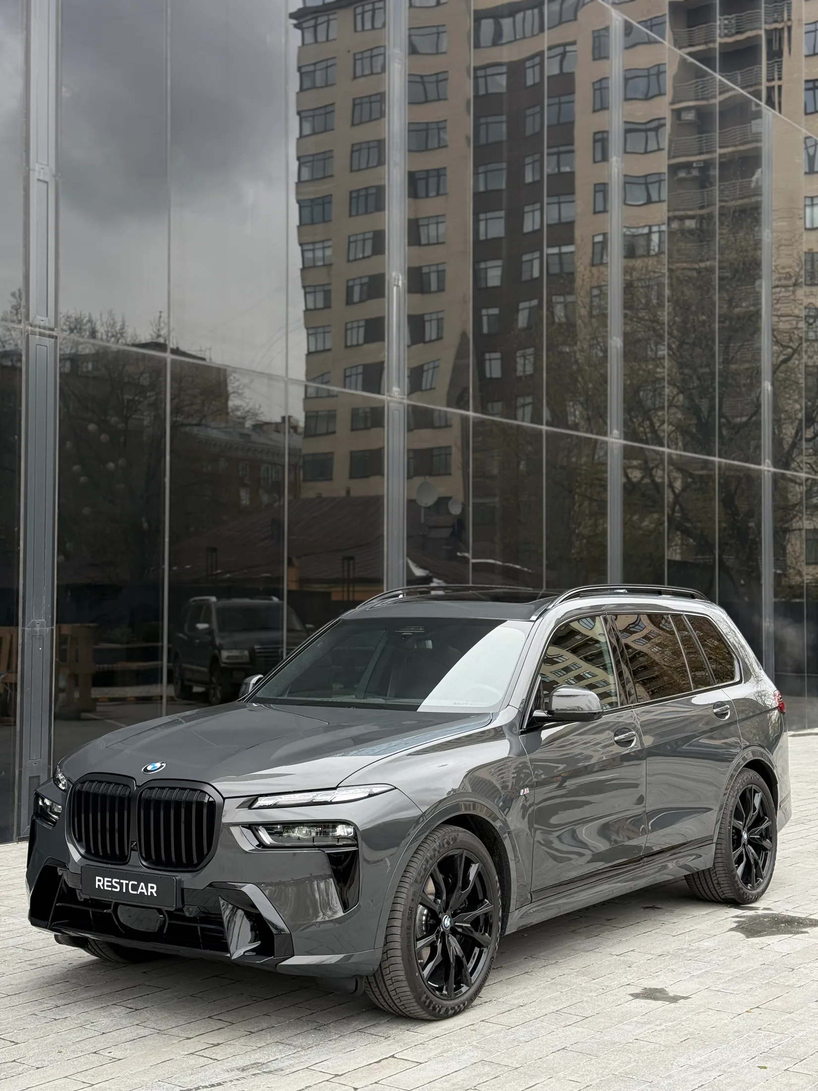 BMW X7 40d 2026 - фото 2