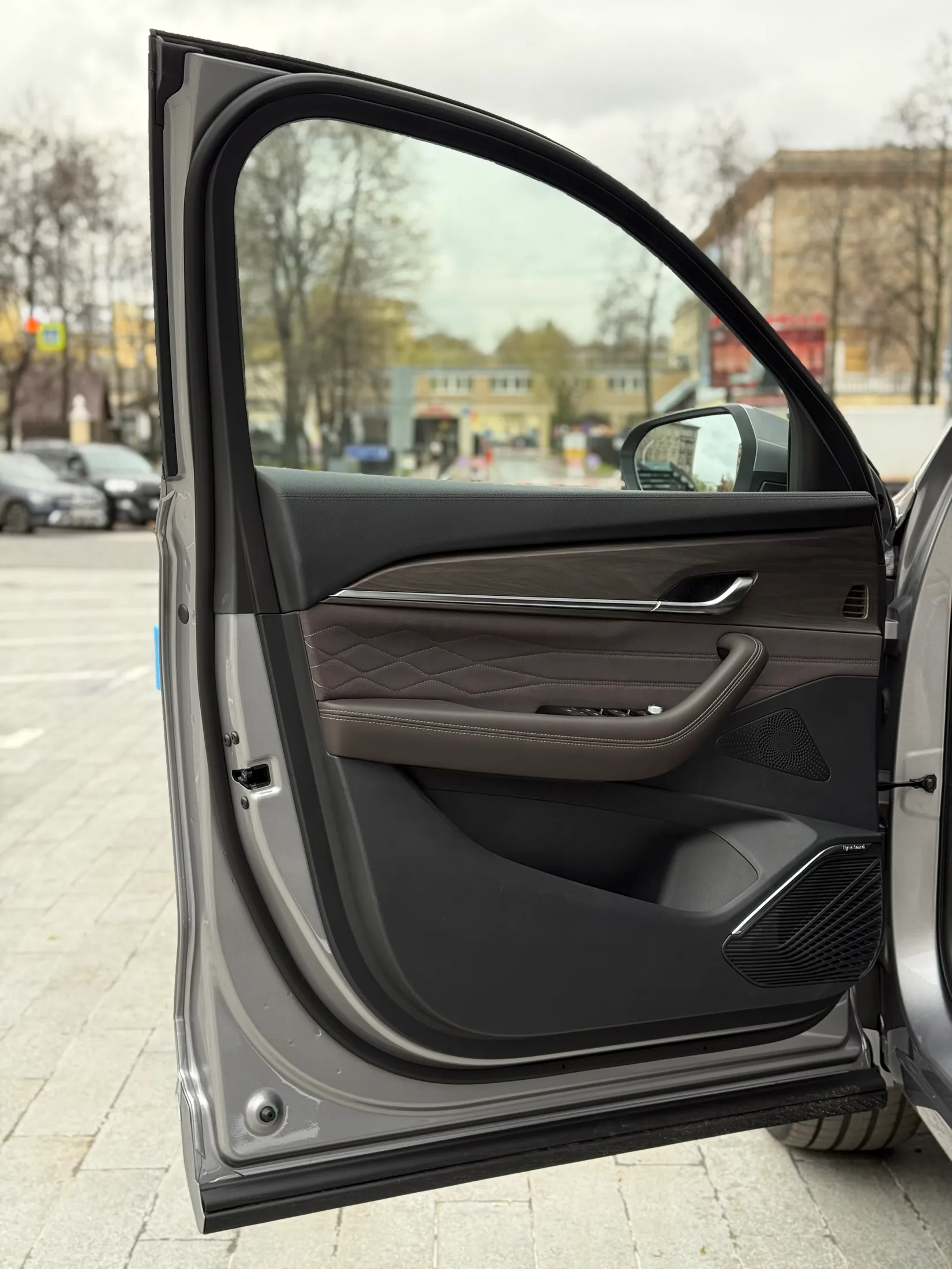 Geely Monjaro 2026 - фото 12