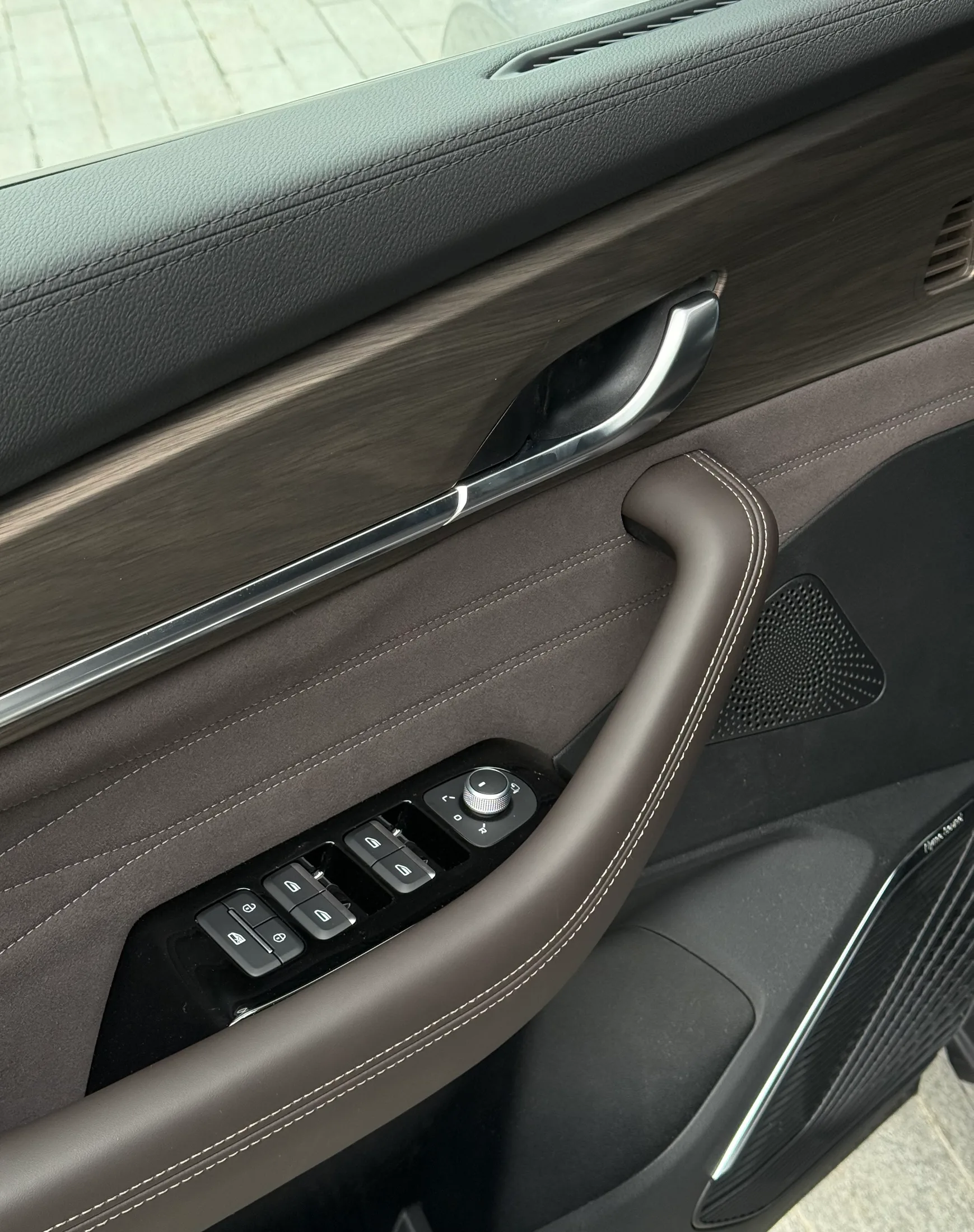 Geely Monjaro 2026 - фото 13