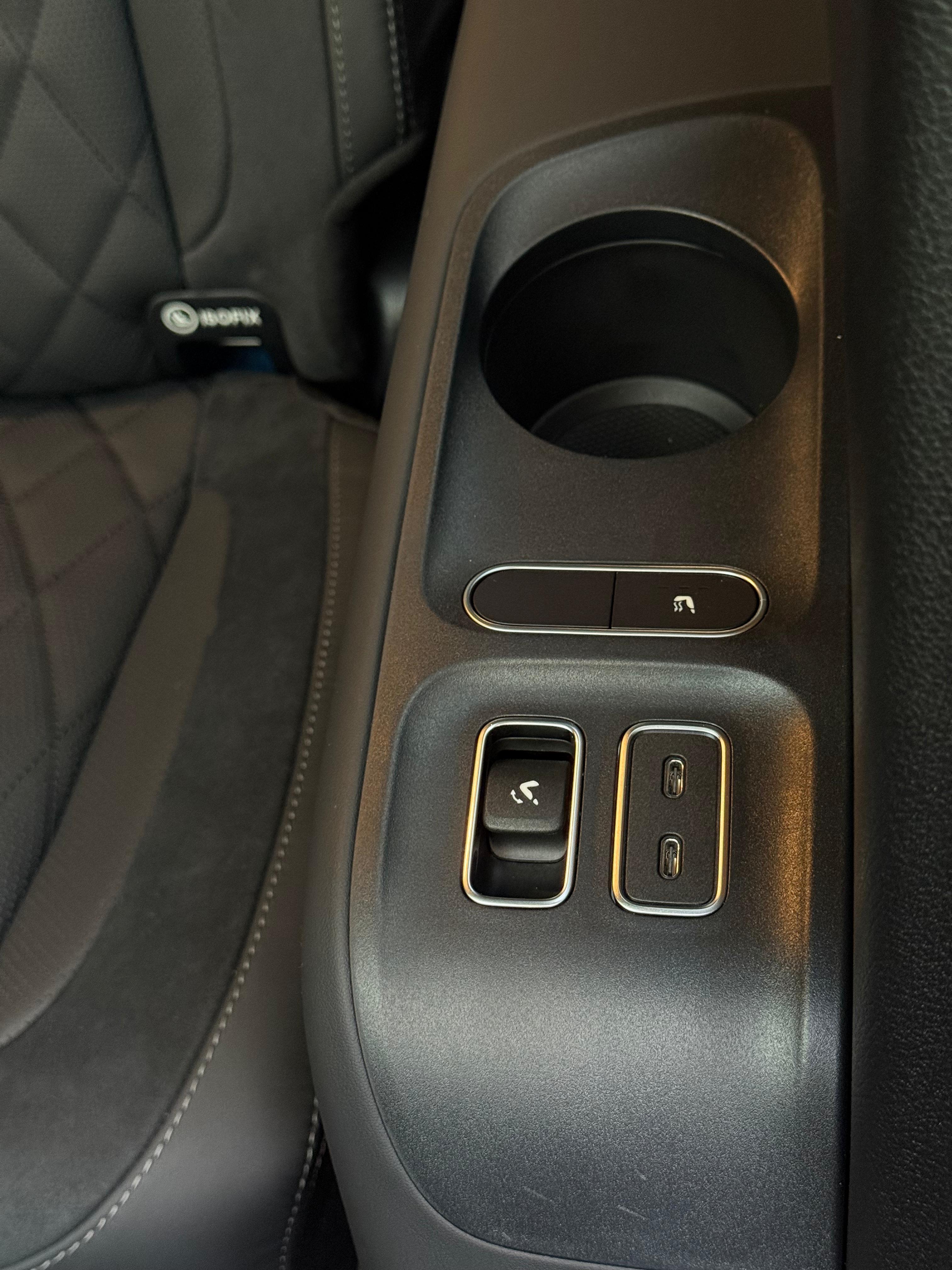 Mercedes-Benz GLS 63 AMG 2025 - фото 34