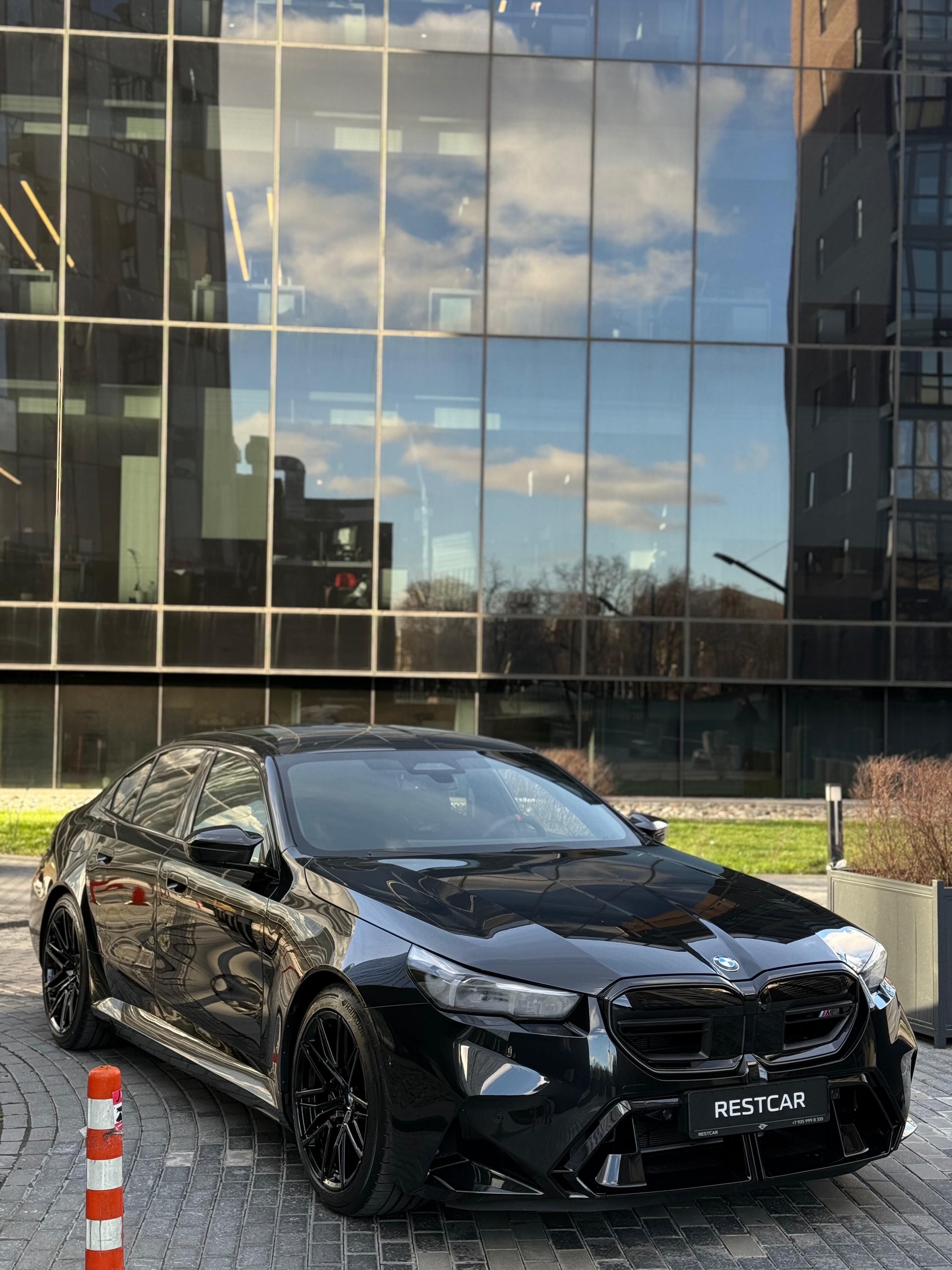 BMW M5 G90 2025 - фото 4