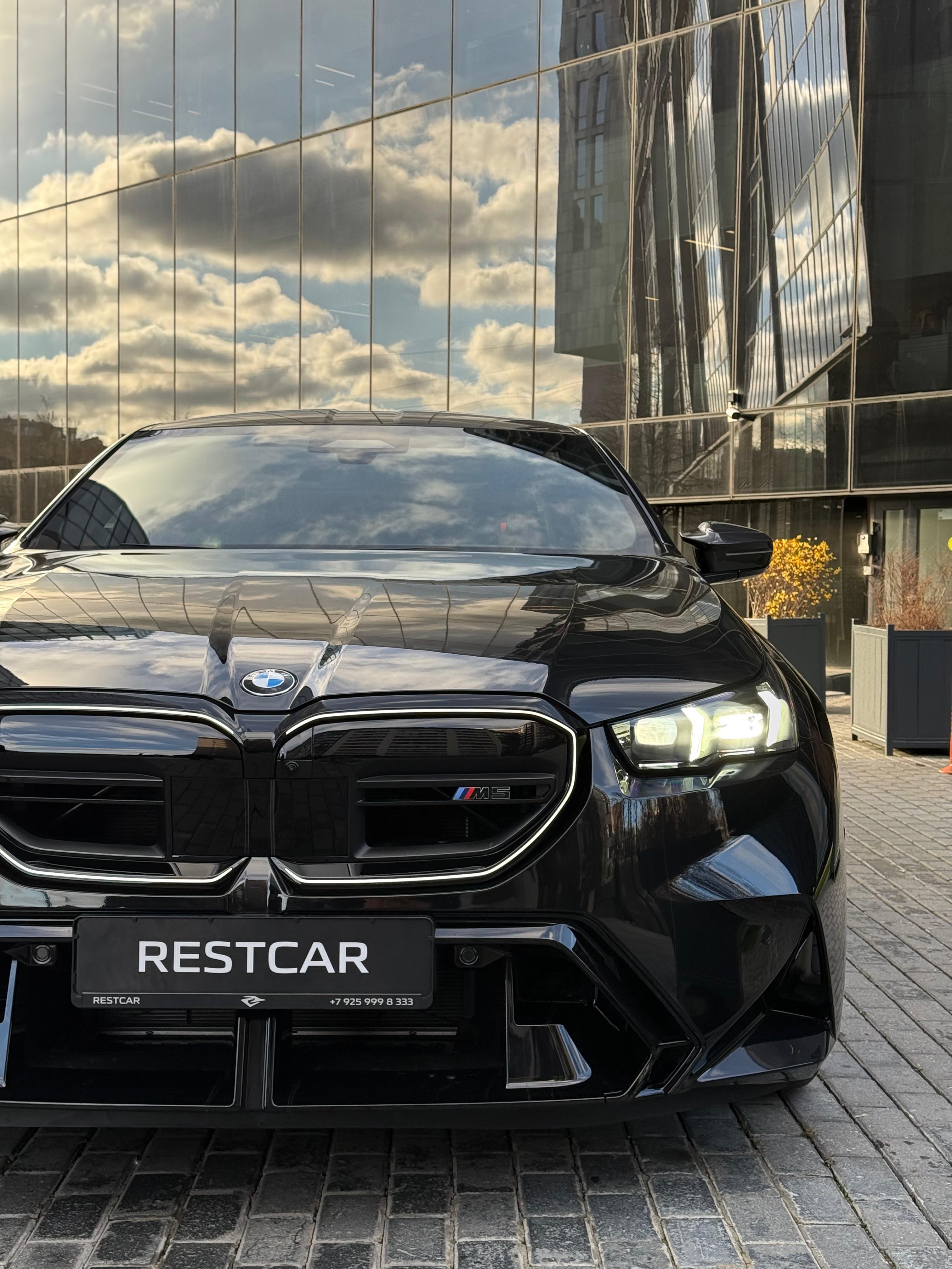 BMW M5 G90 2025 - фото 5