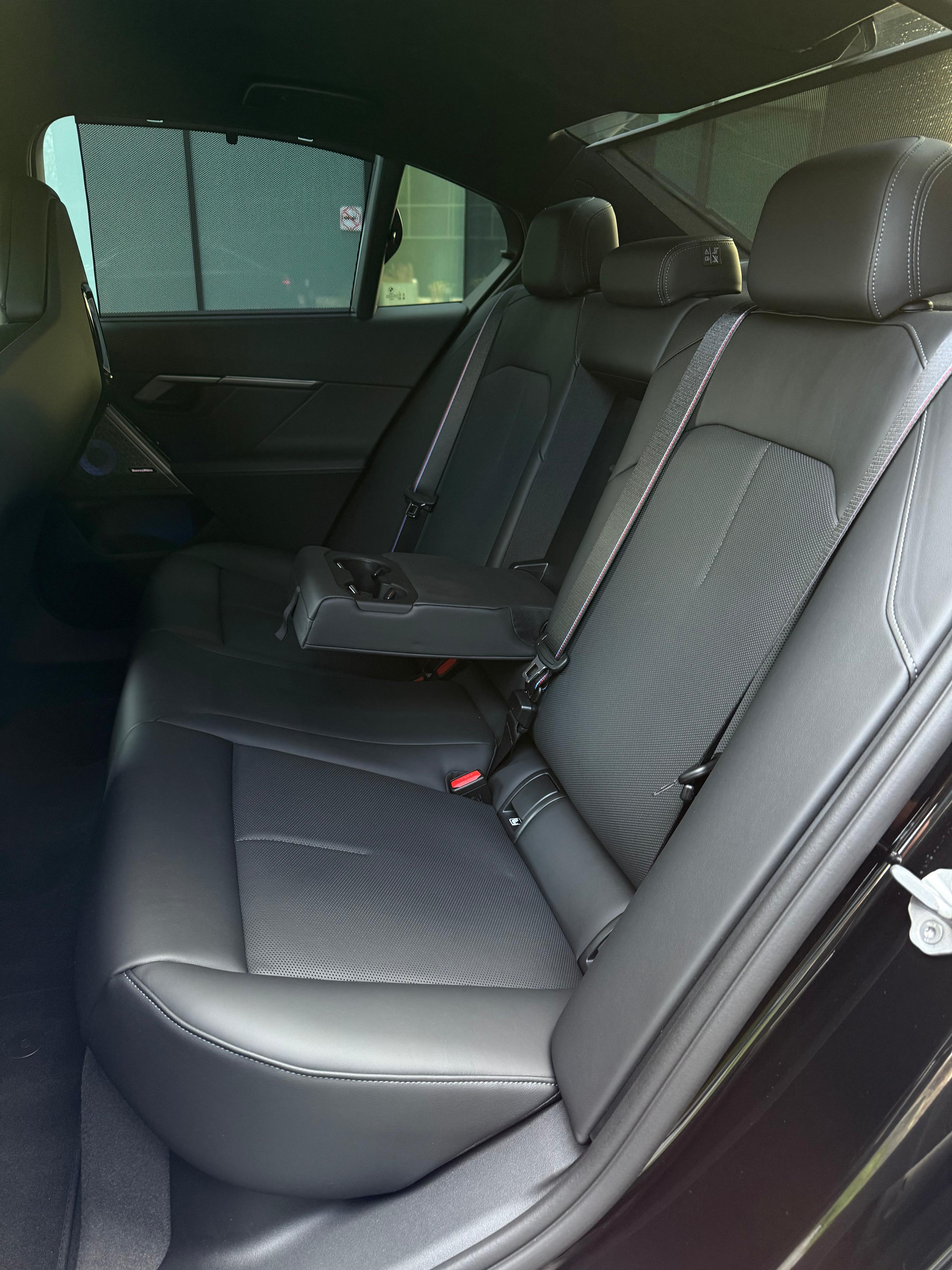 BMW M5 G90 2025 - фото 11