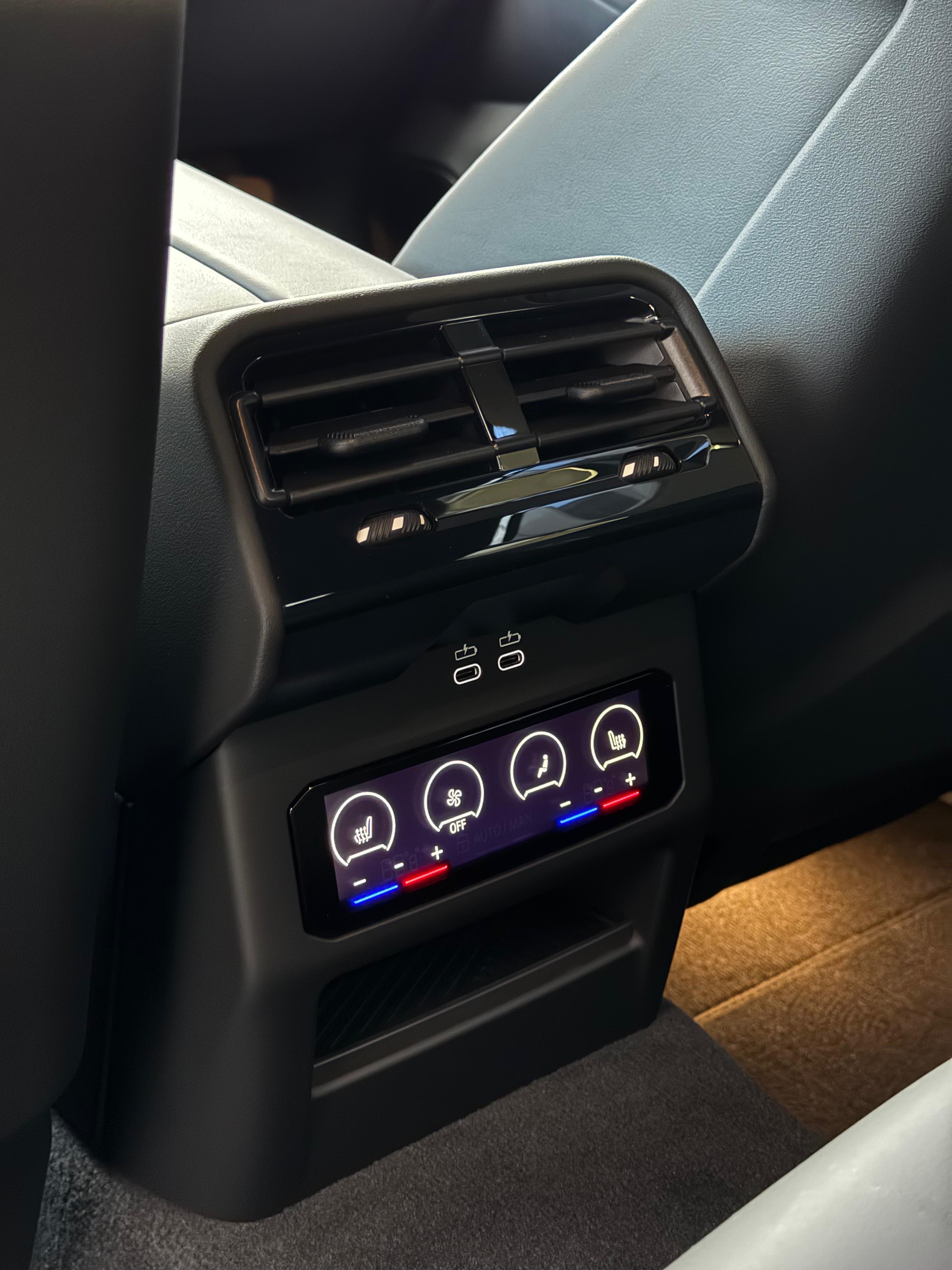 BMW M5 G90 2025 - фото 14