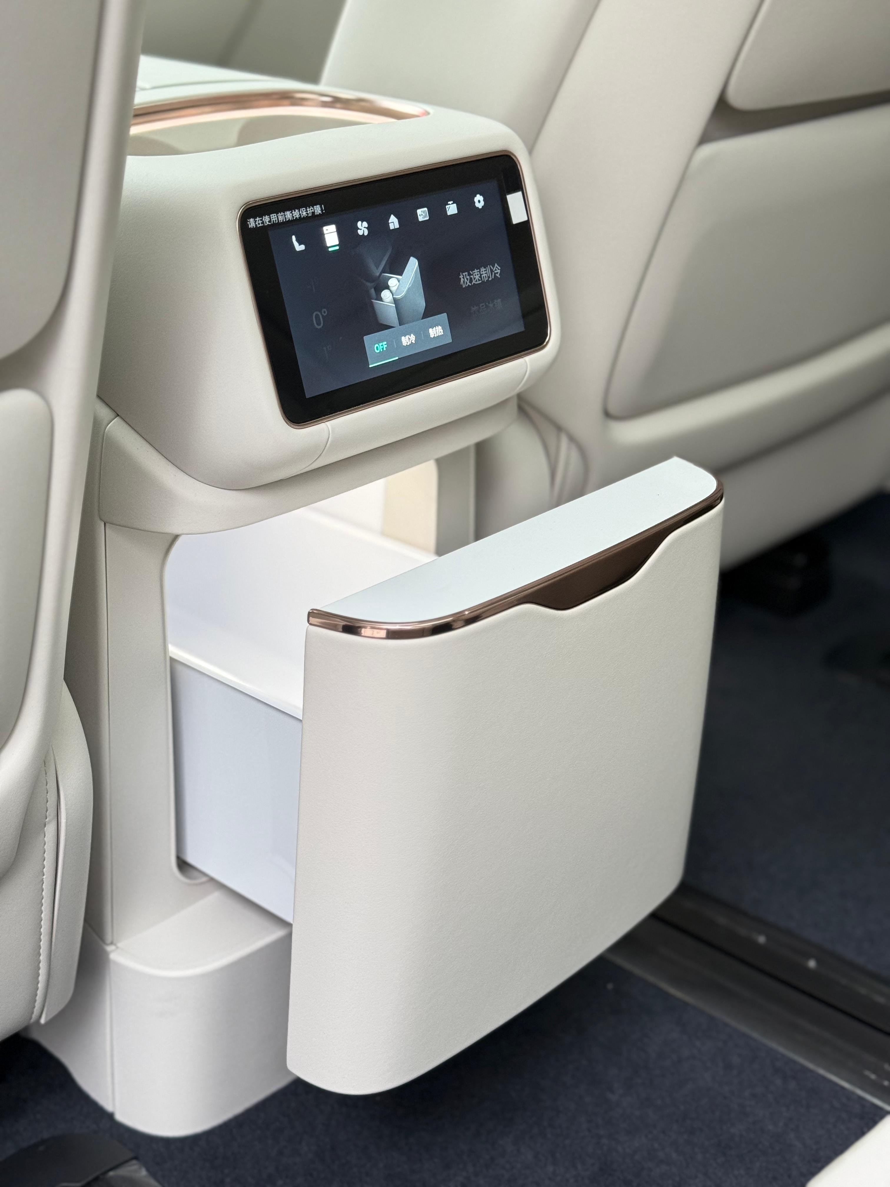 Lynk & Co 900 Ultra 2026 - фото 13