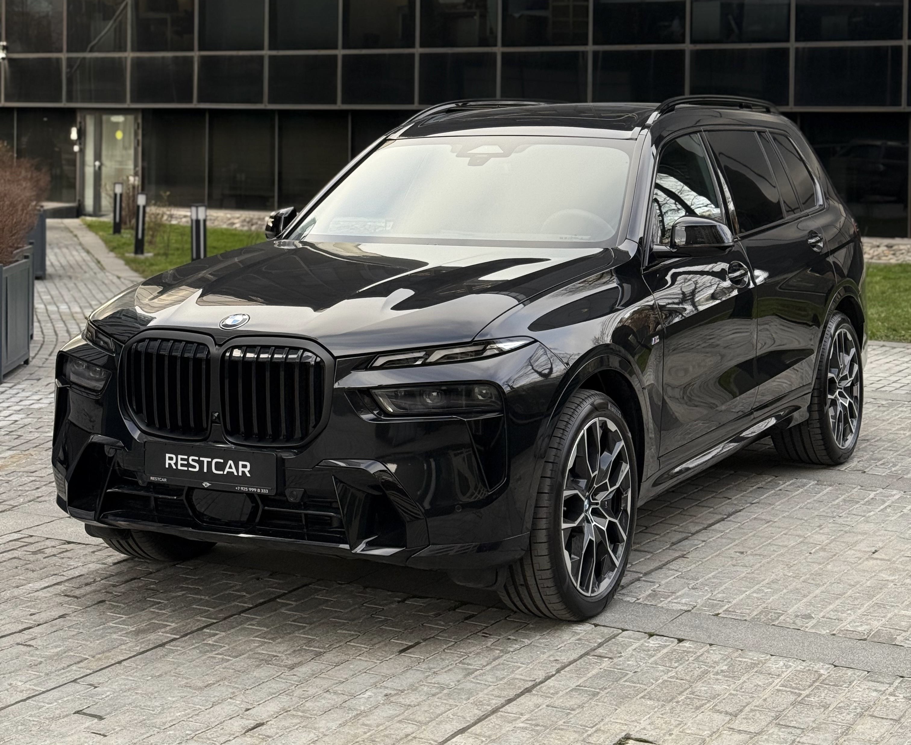 BMW X7 M60i 2025