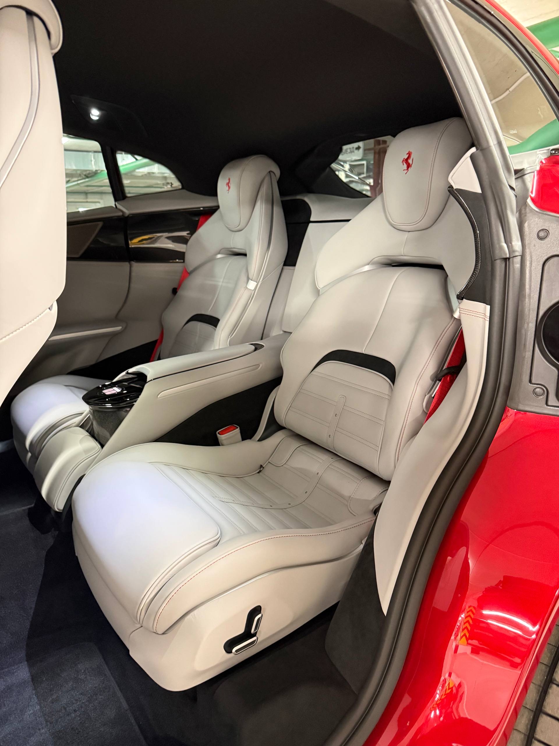 Ferrari Purosangue 2025 - фото 17