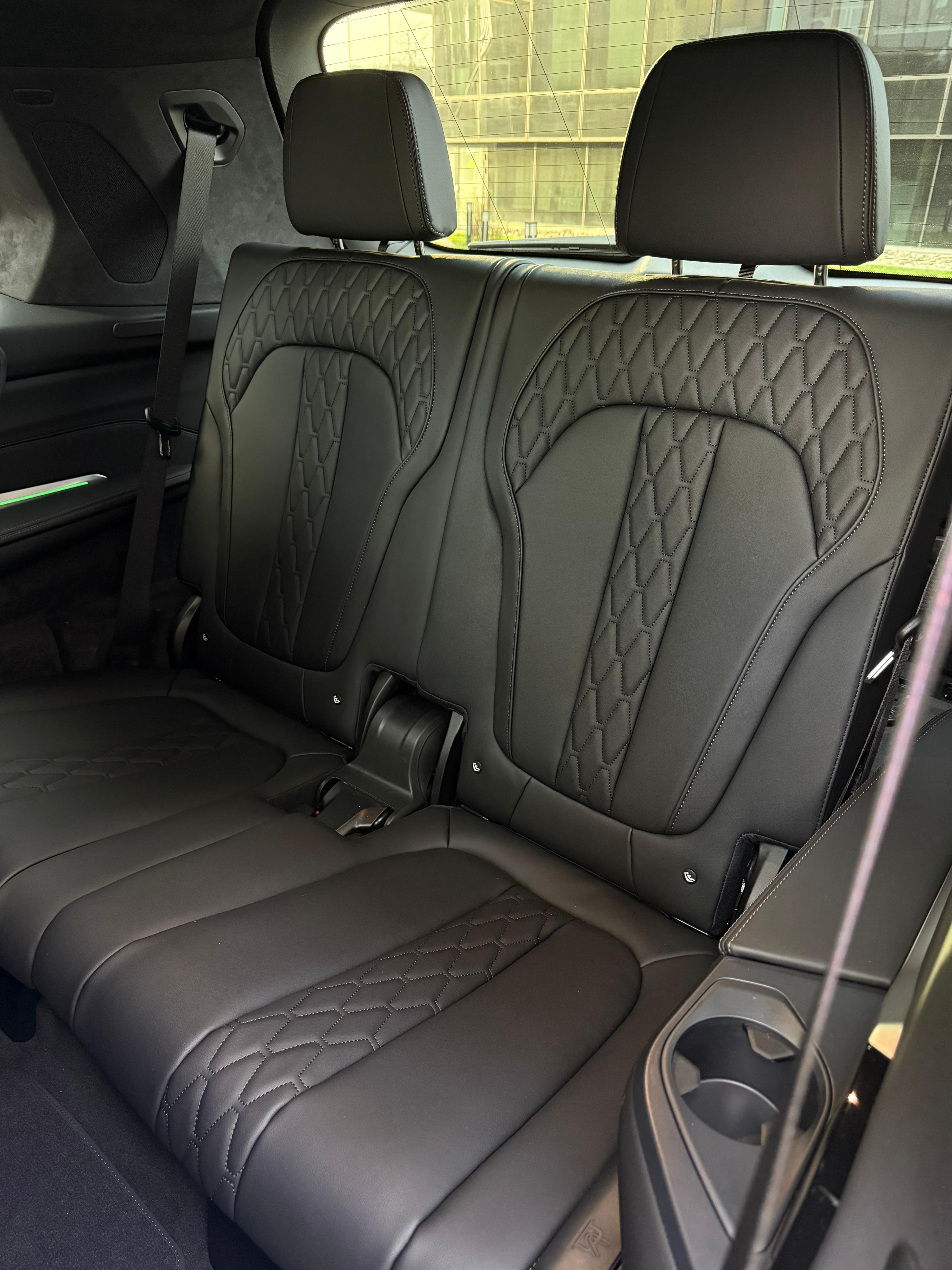BMW X7 40d 2026 - фото 12