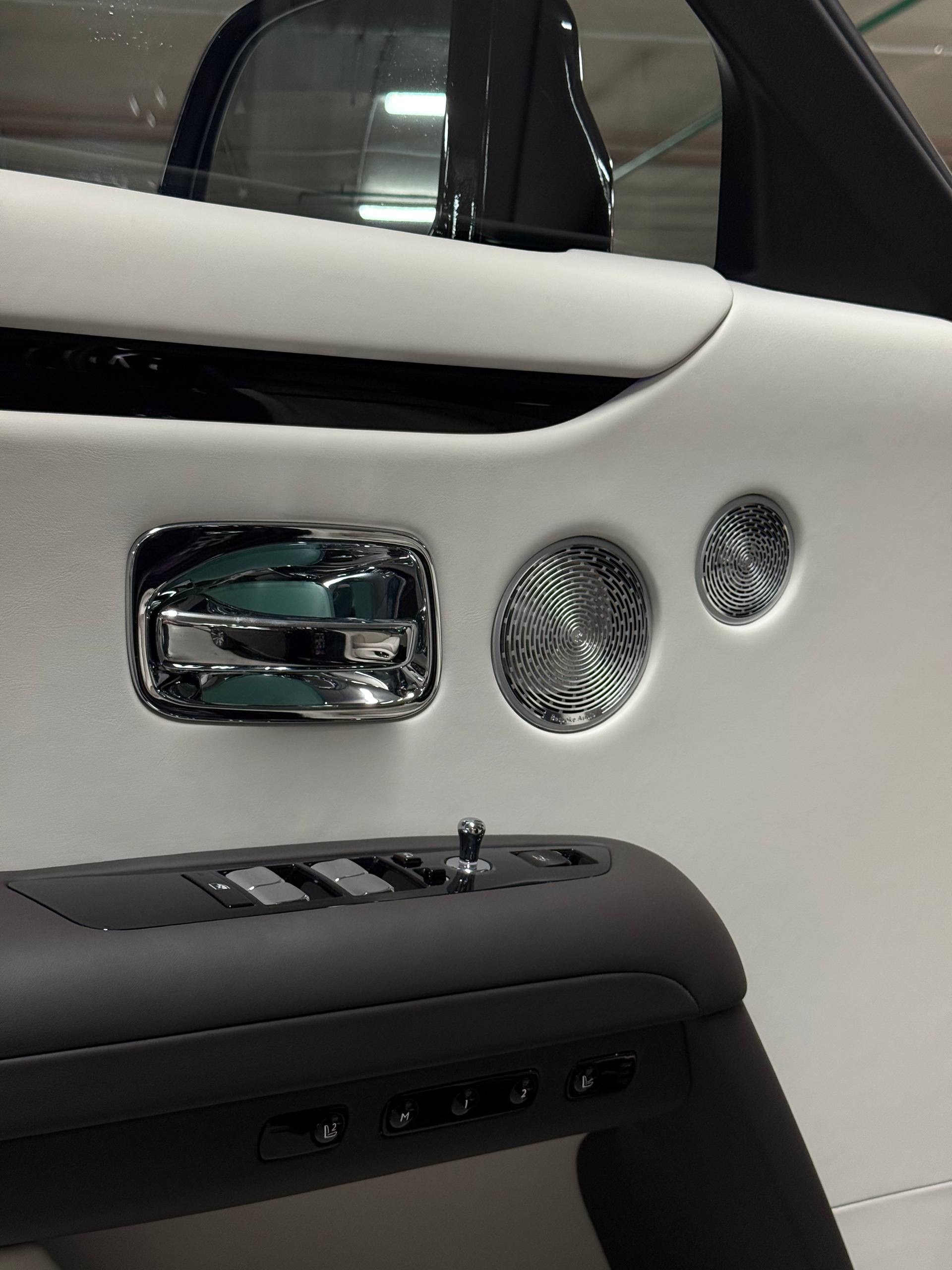 Rolls-Royce Ghost 2026 - фото 10