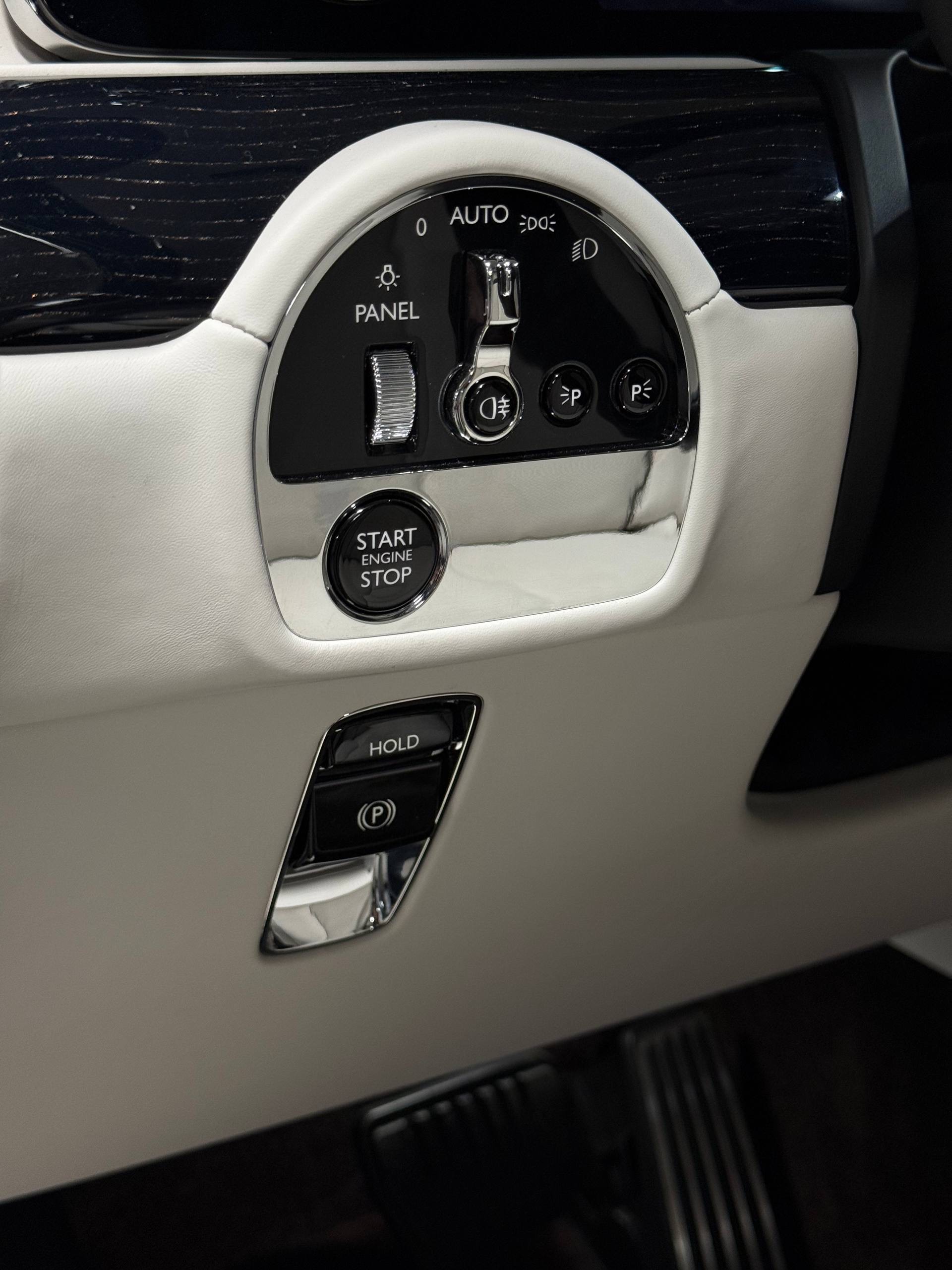 Rolls-Royce Ghost 2026 - фото 13