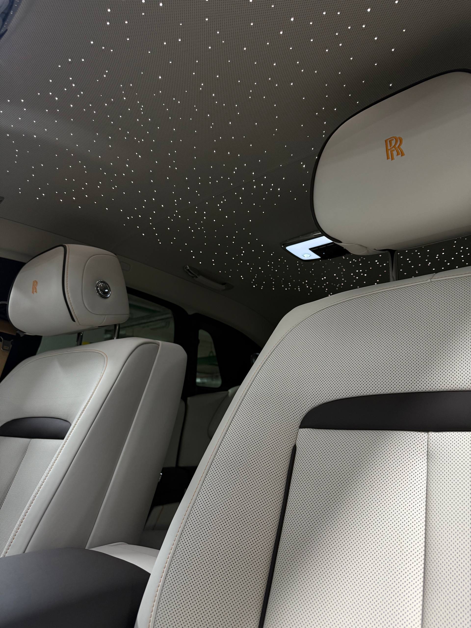 Rolls-Royce Ghost 2026 - фото 17