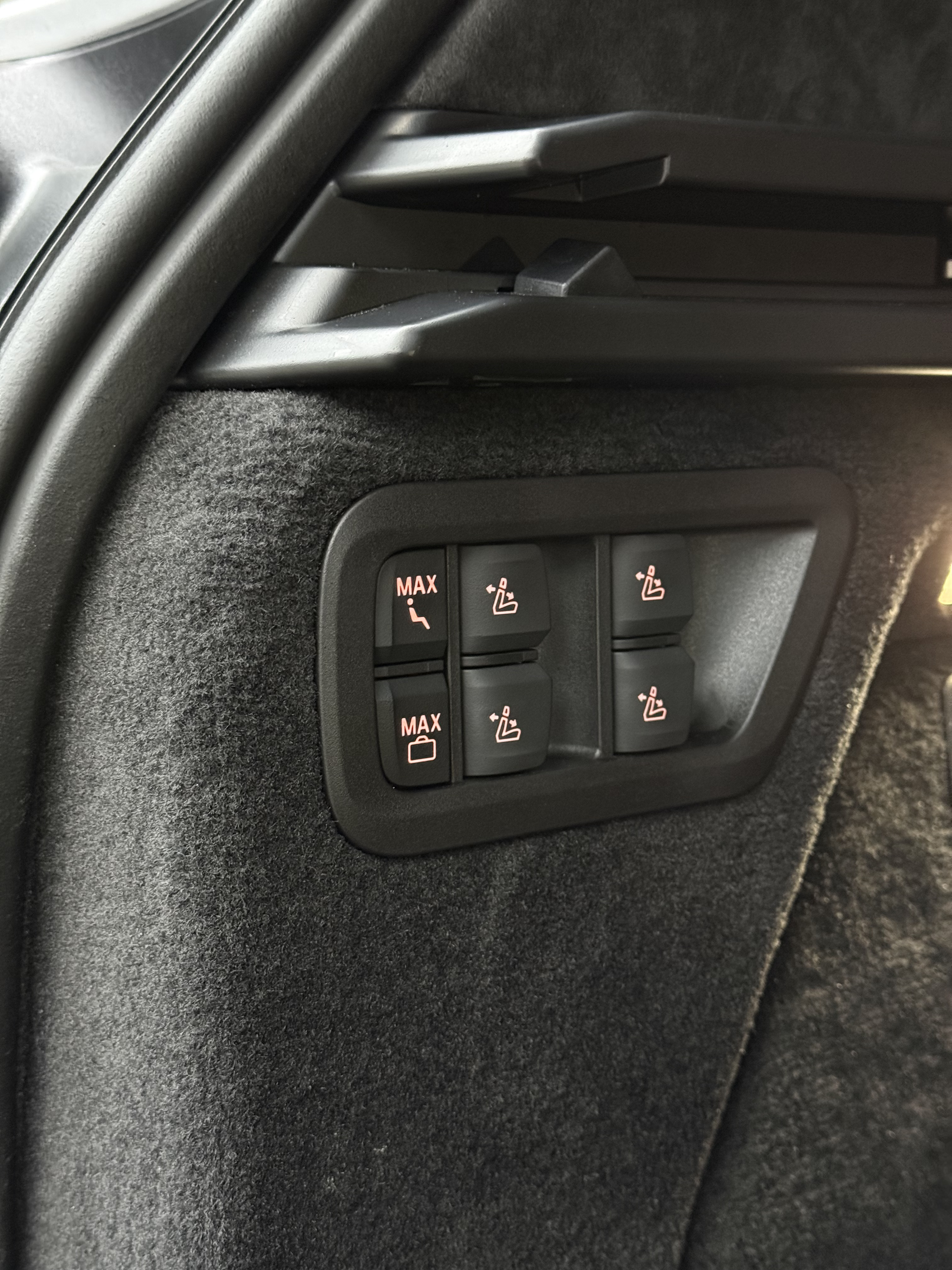 BMW X7 40d 2026 - фото 30