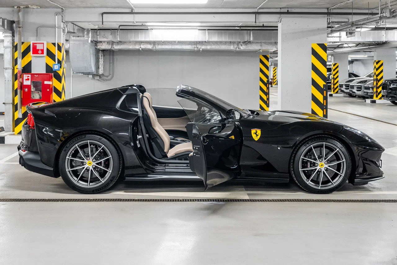 Ferrari 812 GTS 2024 - фото 11