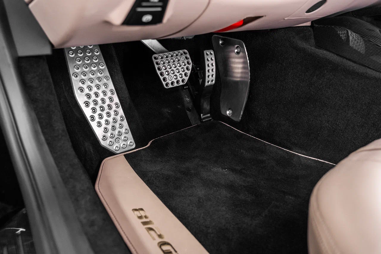 Ferrari 812 GTS 2024 - фото 20
