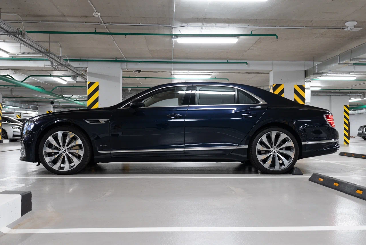 Bentley Flying Spur V8 2020 - фото 5