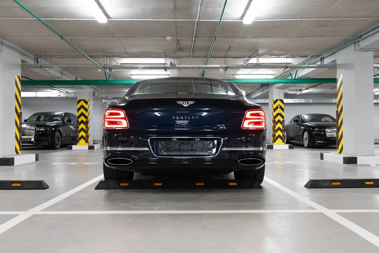 Bentley Flying Spur V8 2020 - фото 7