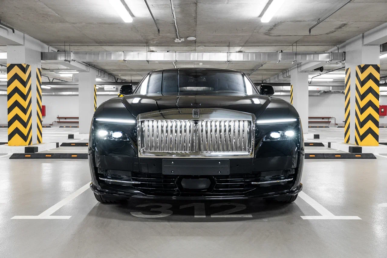 Rolls-Royce Spectre 2024 - фото 3