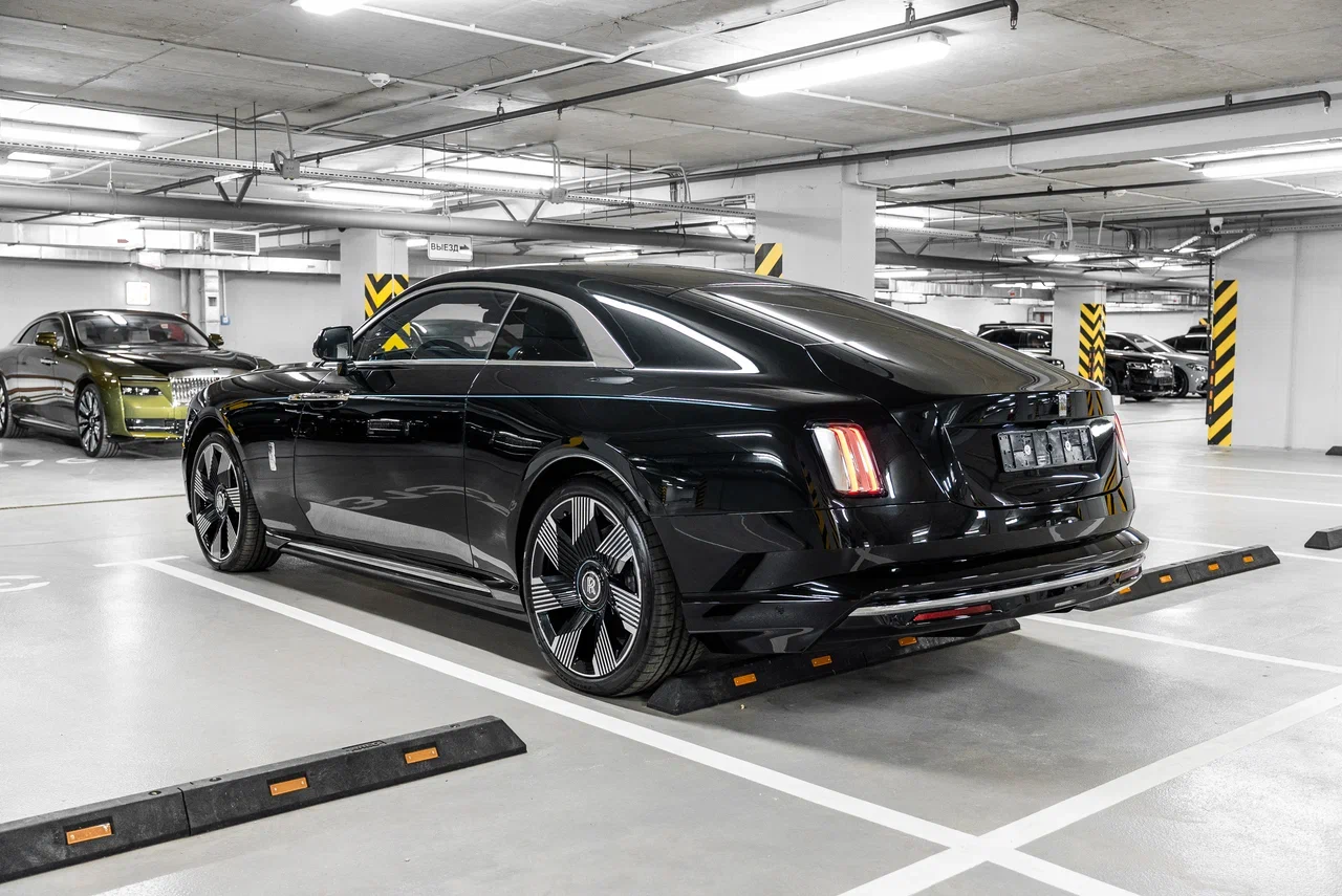 Rolls-Royce Spectre 2024 - фото 6